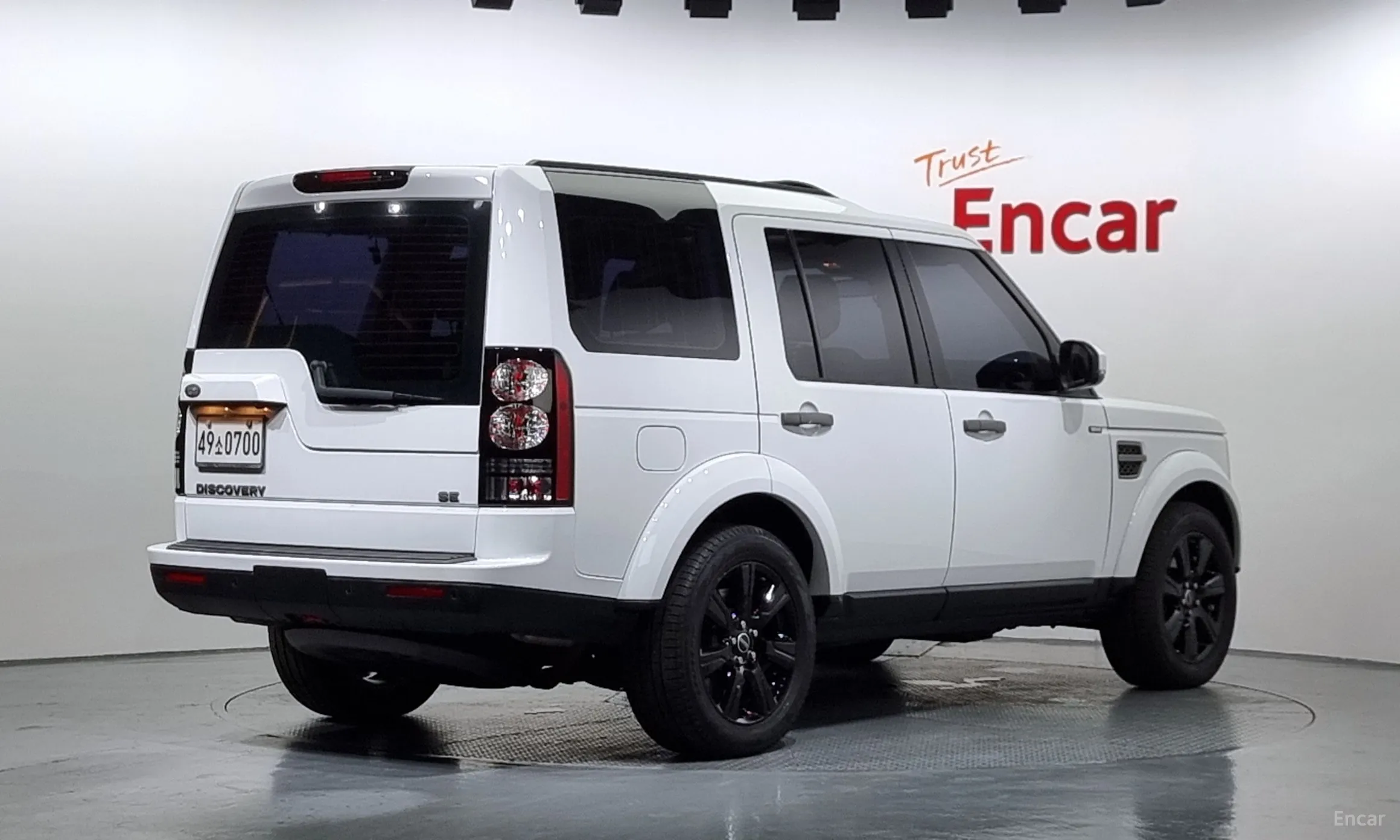 Land Rover Discovery 4 превью 2