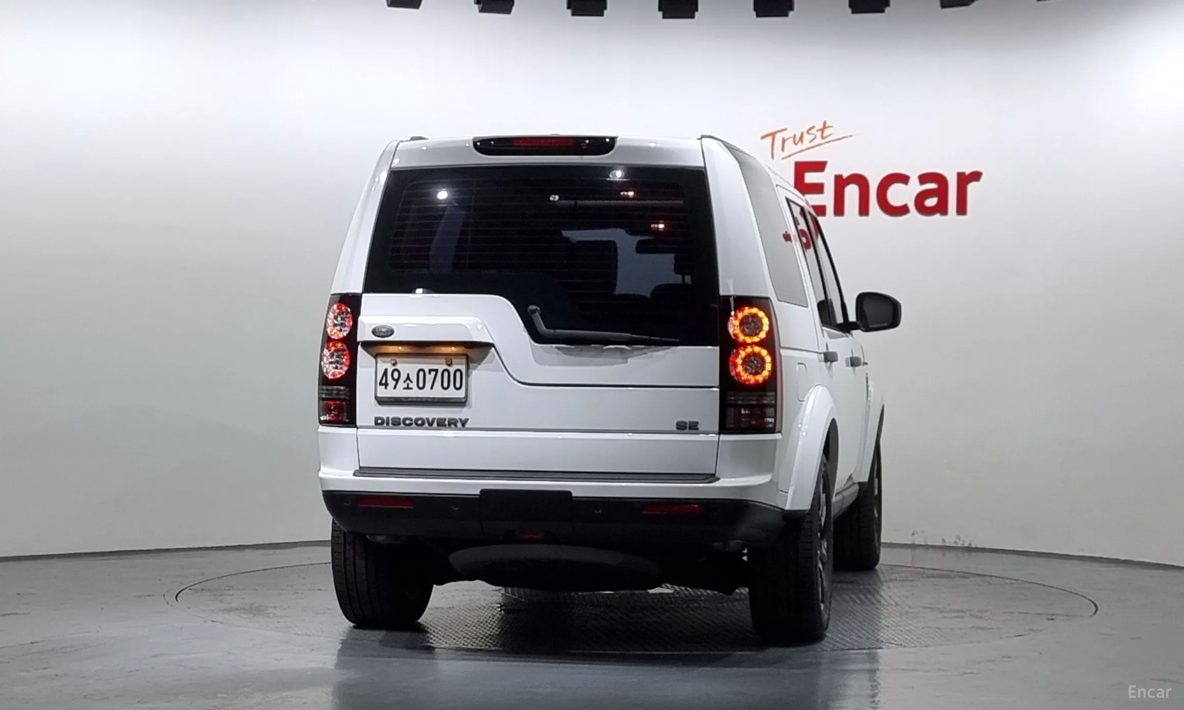 Land Rover Discovery 4 превью 4