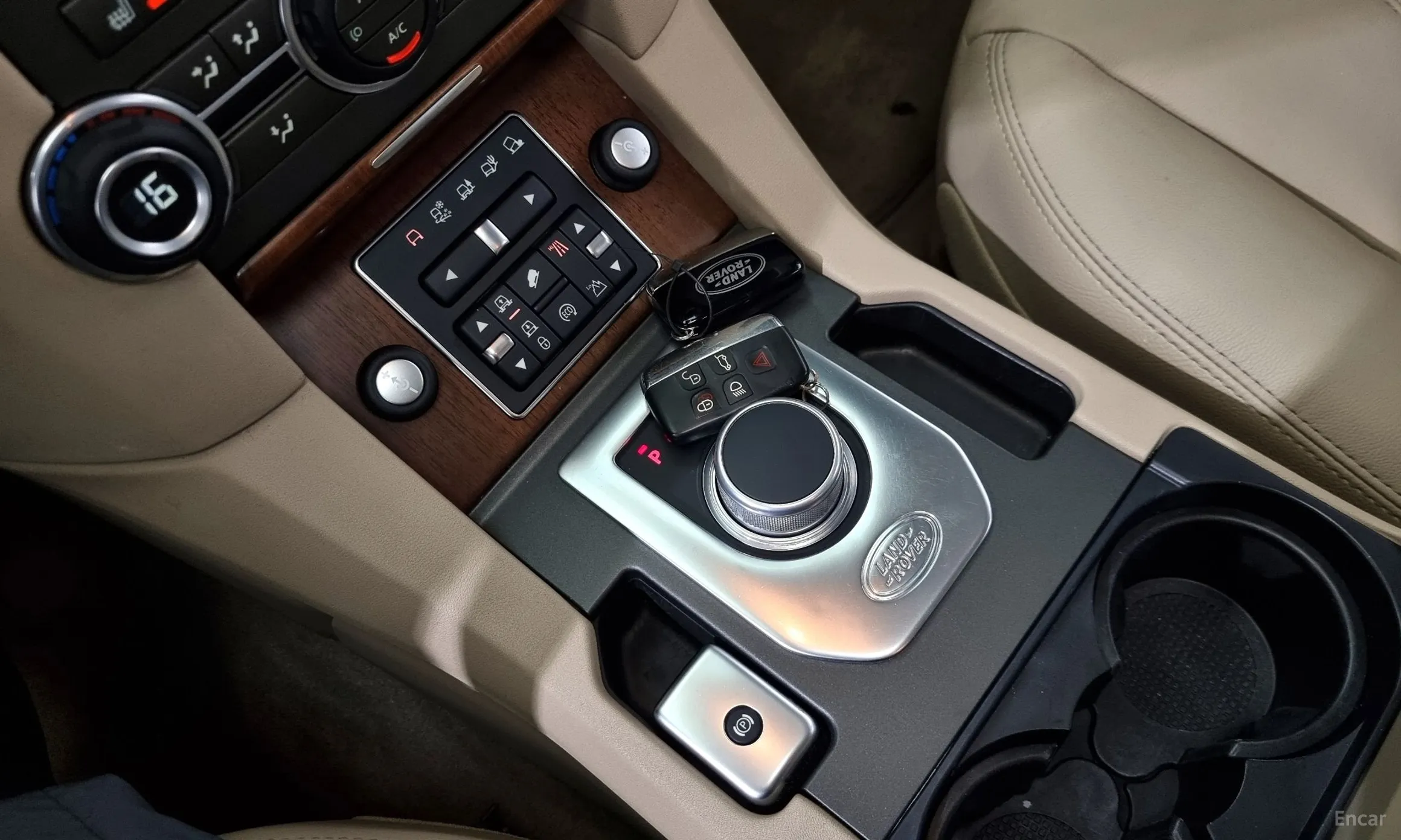 Land Rover Discovery 4 превью 9