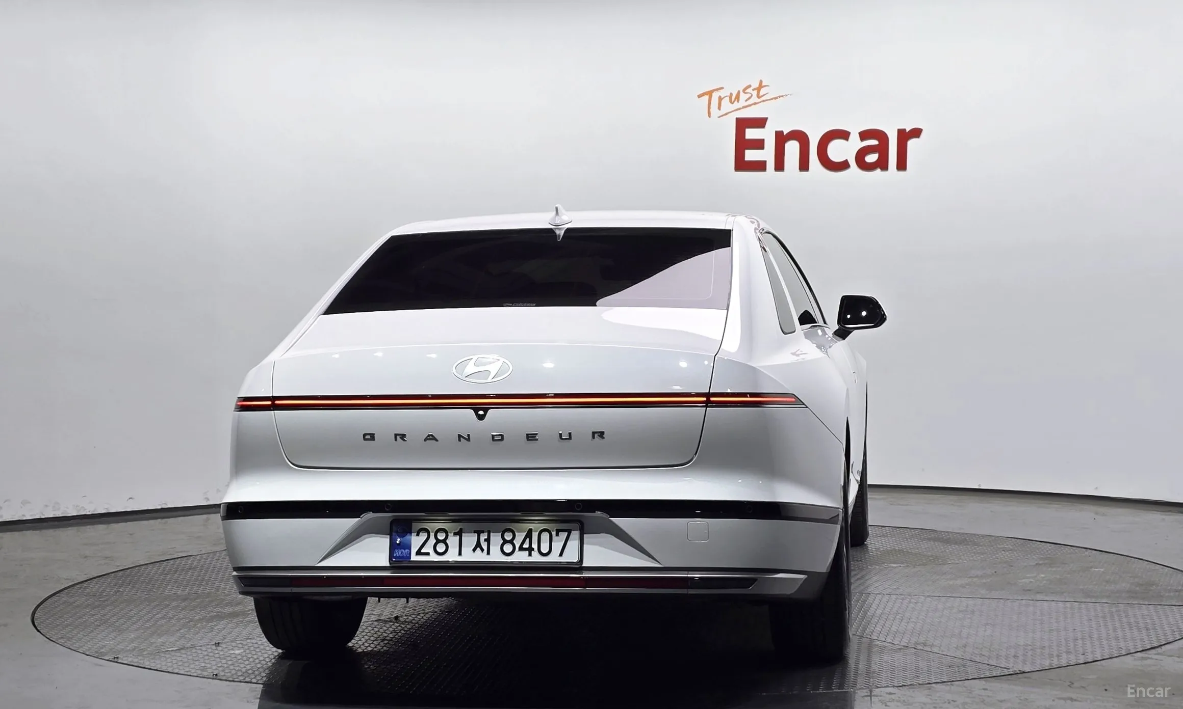 Hyundai Grandeur (GN7) превью 3