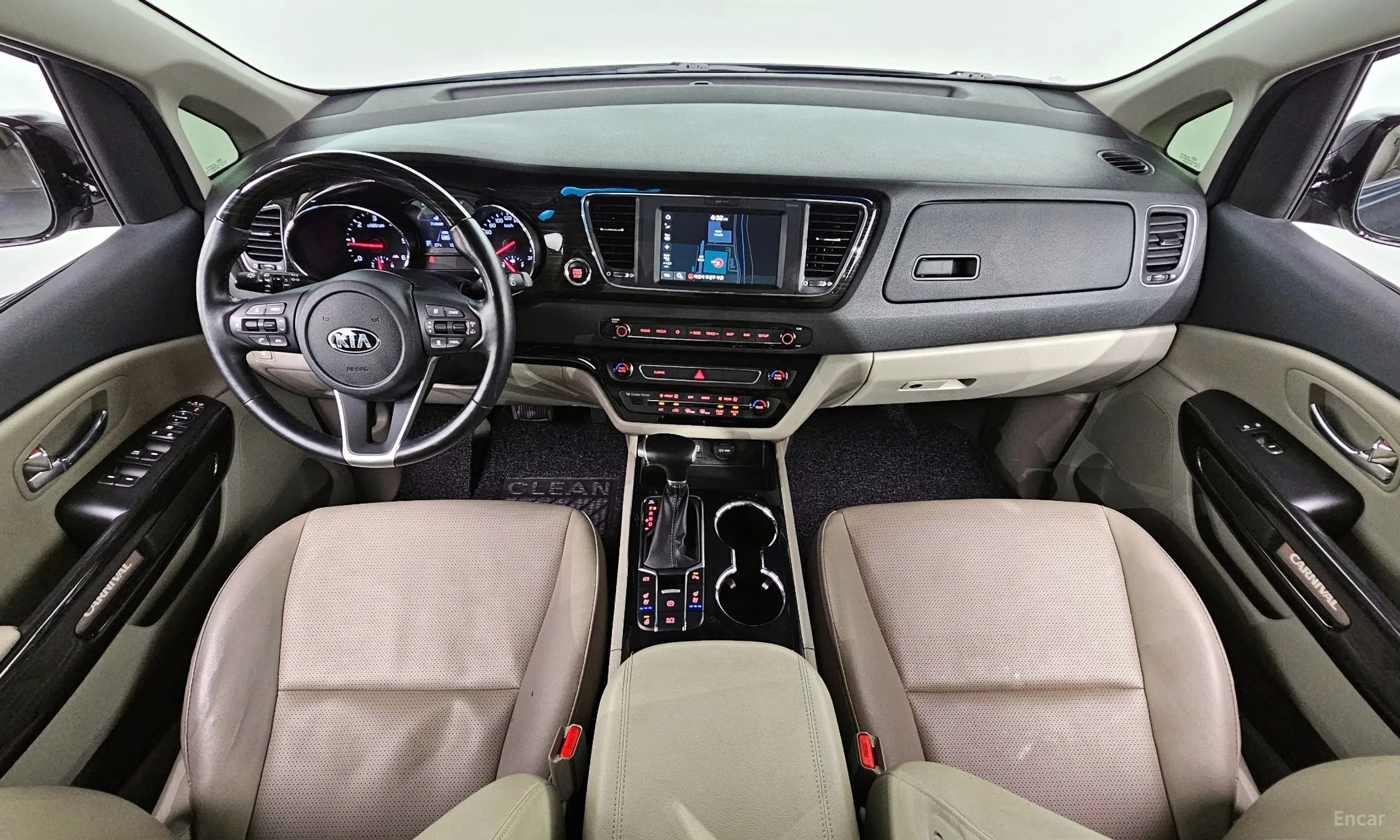 Kia Carnival превью 4