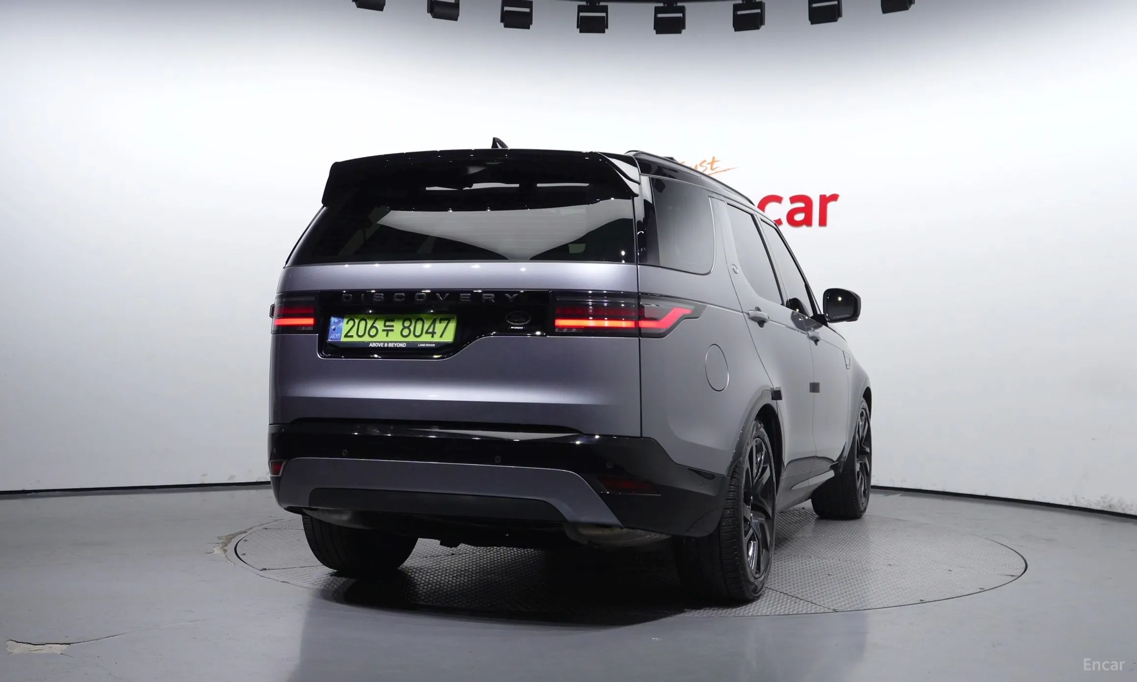 Land Rover Discovery 5 превью 3
