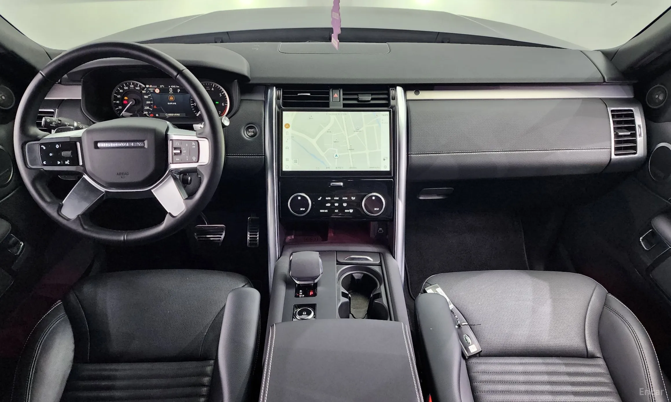 Land Rover Discovery 5 превью 4