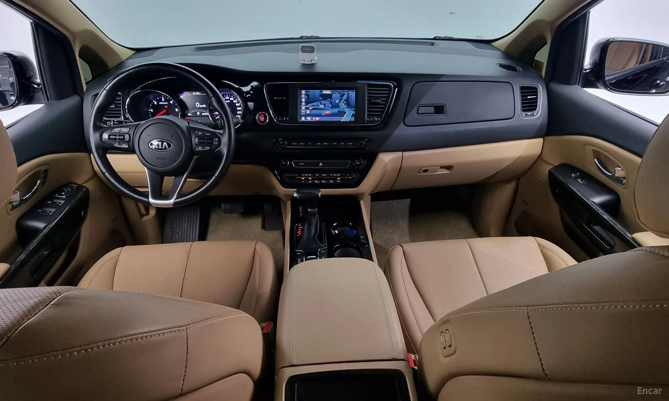 Kia Carnival превью 4