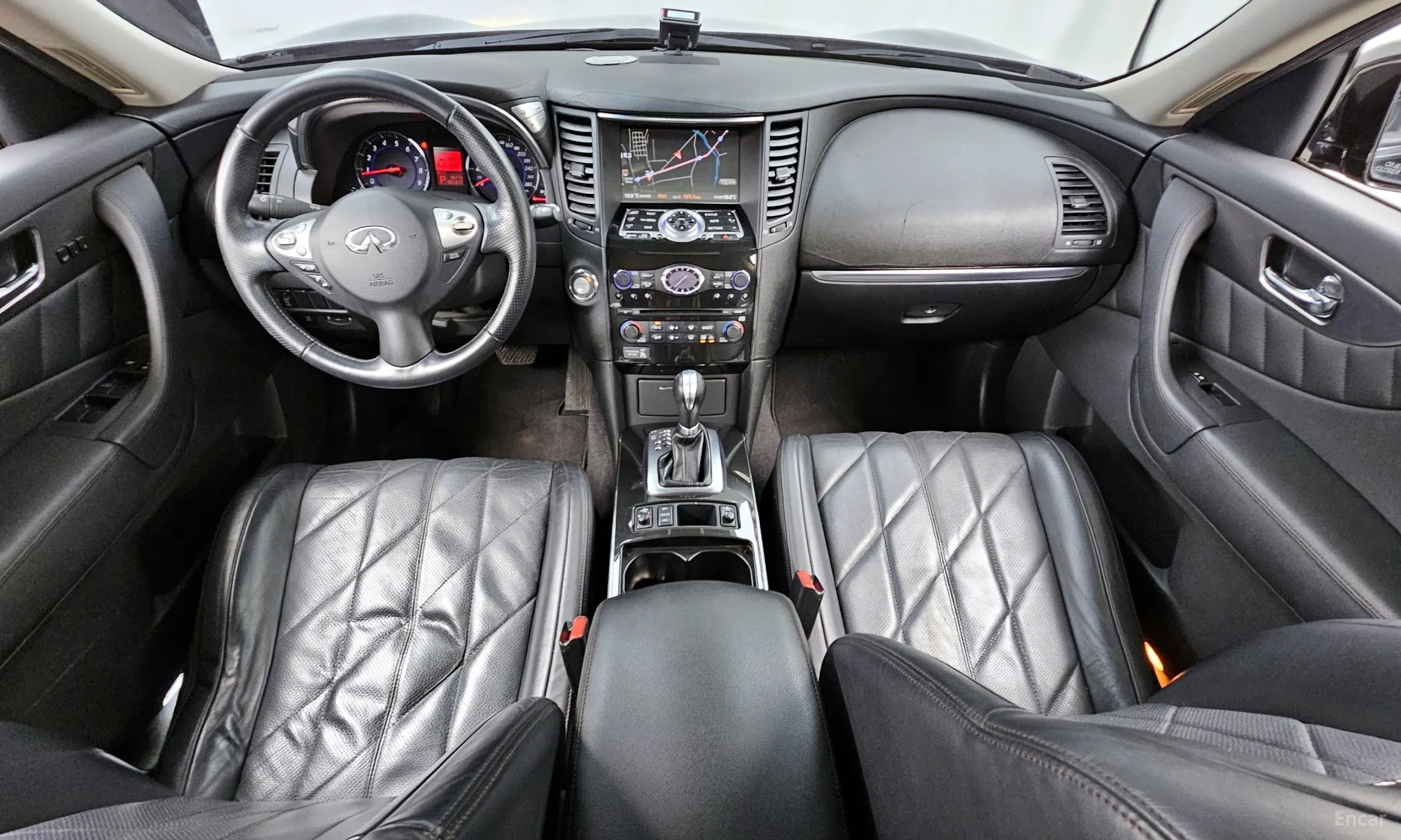 Infiniti FX35 превью 7