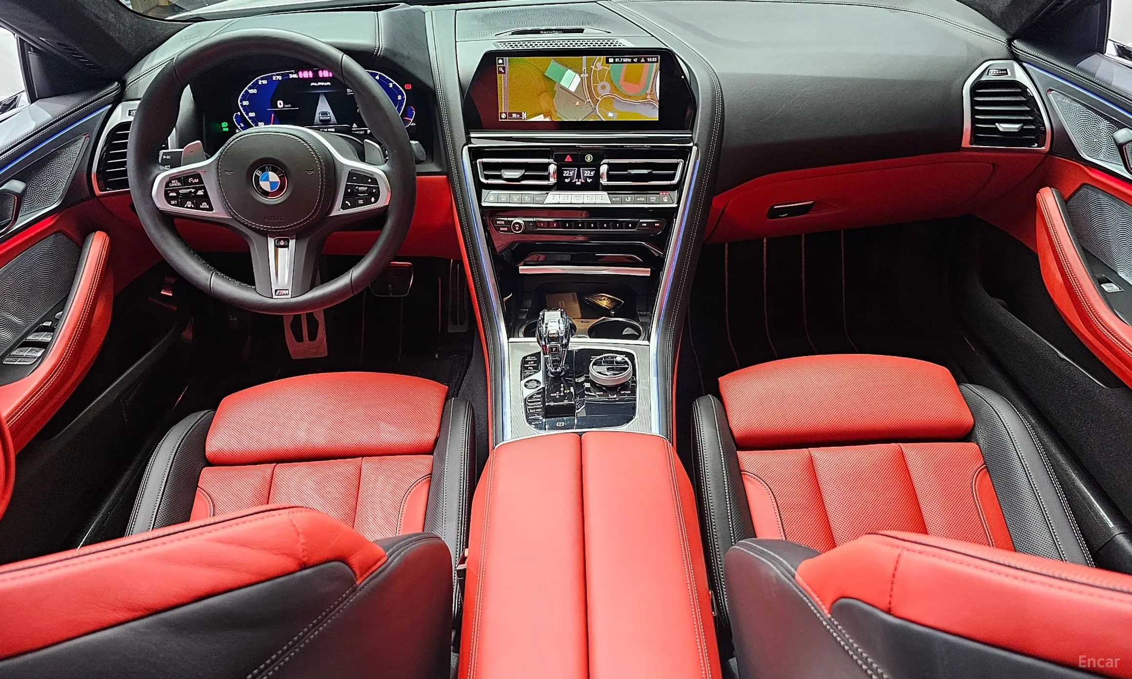 BMW 8-series (G15) превью 4