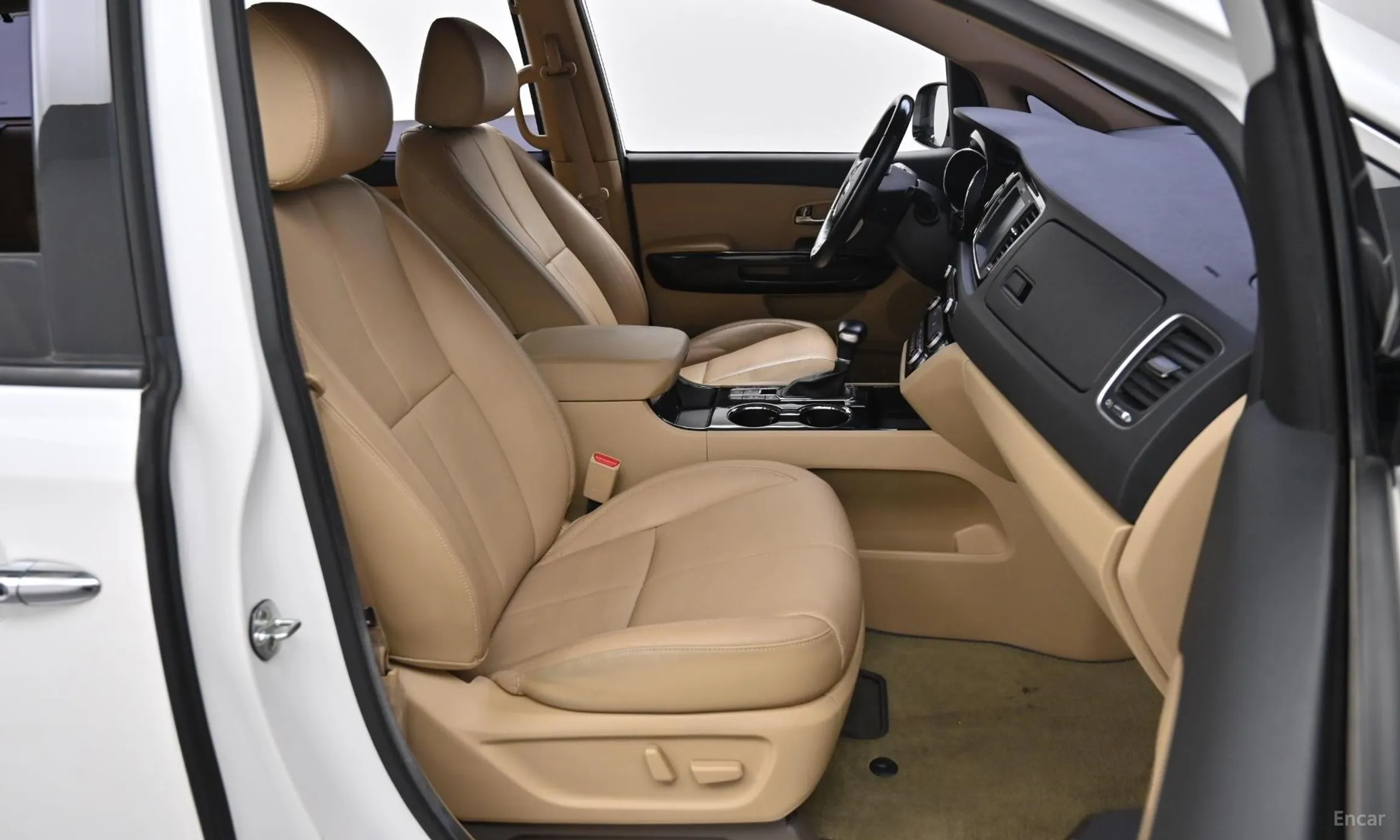 Kia Carnival превью 4