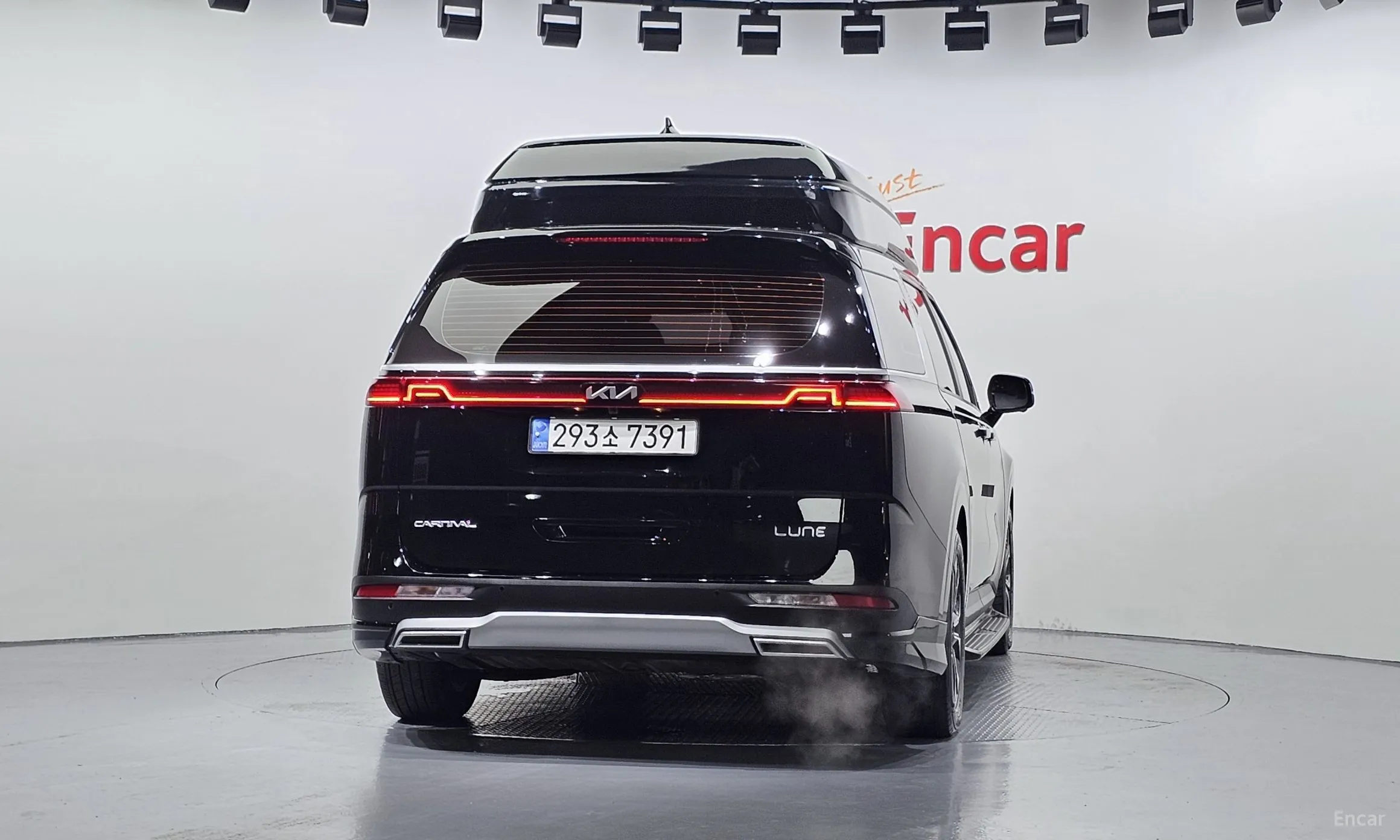 Kia Carnival Gen 4 превью 3