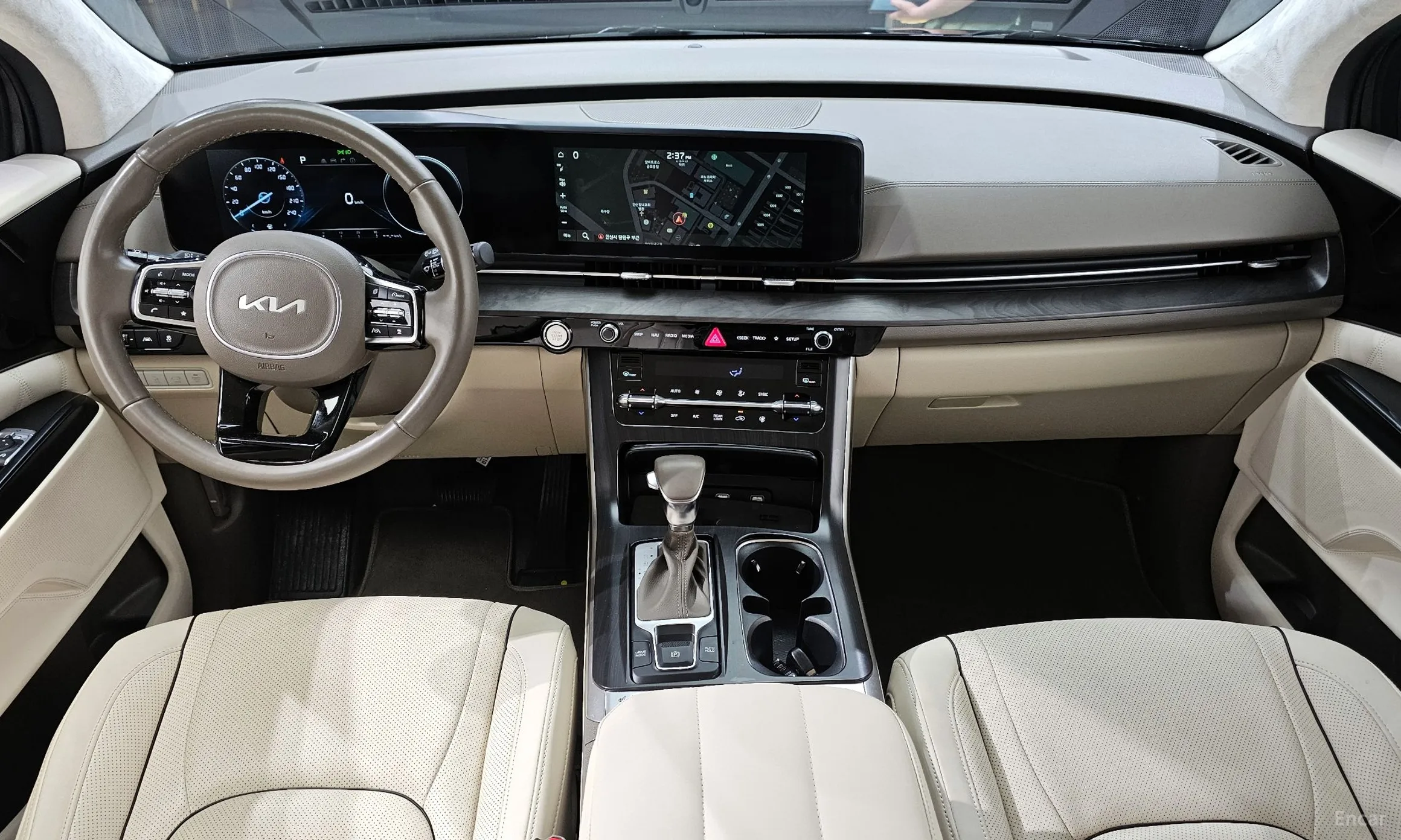 Kia Carnival Gen 4 превью 4