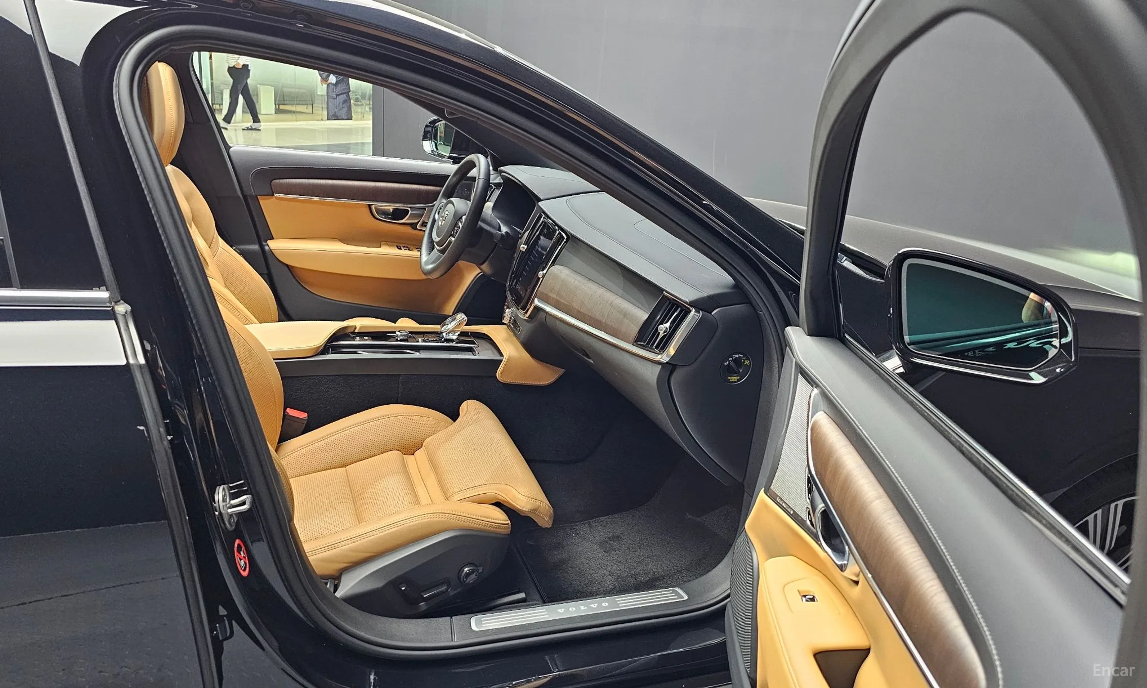 Volvo S90 превью 10