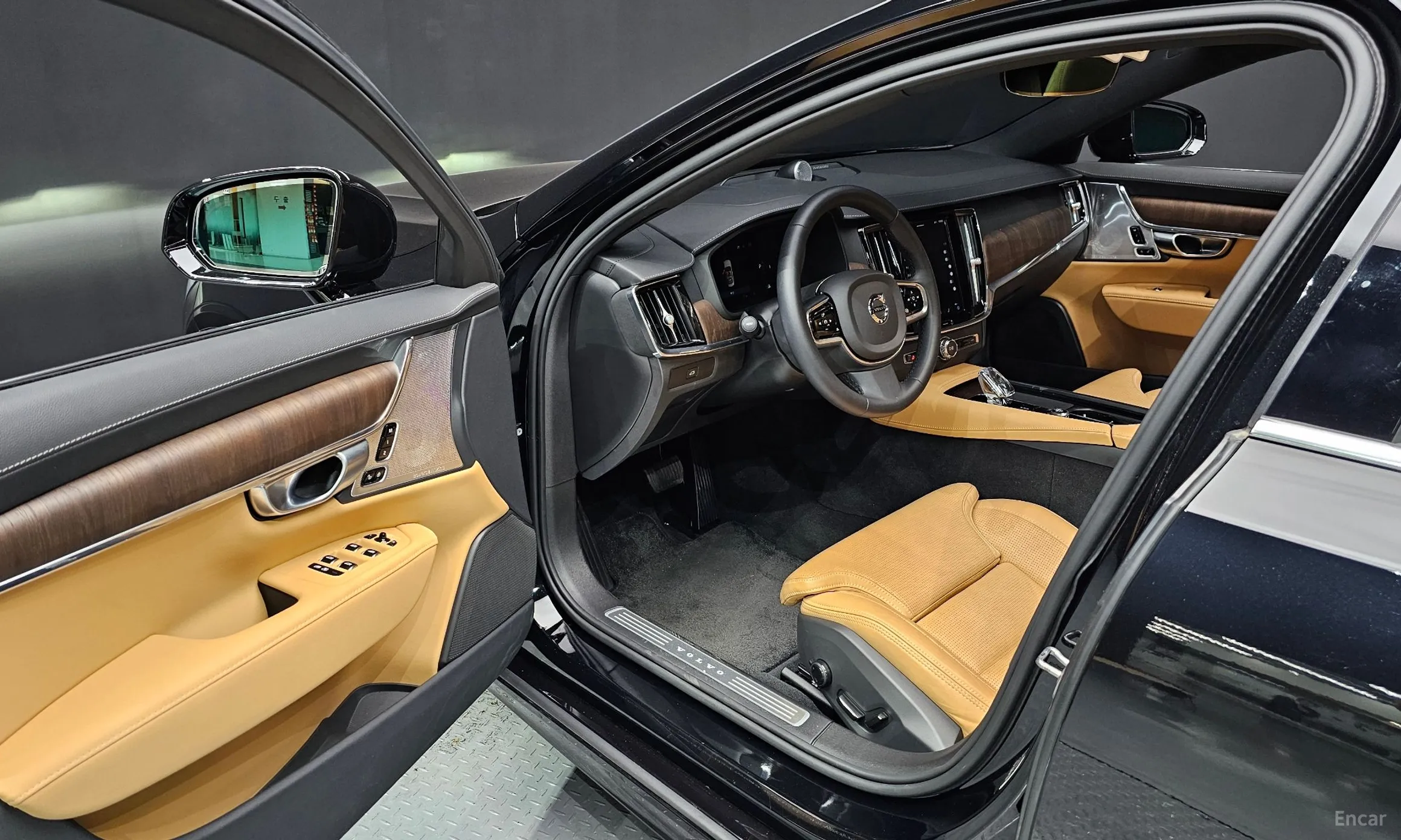 Volvo S90 превью 11