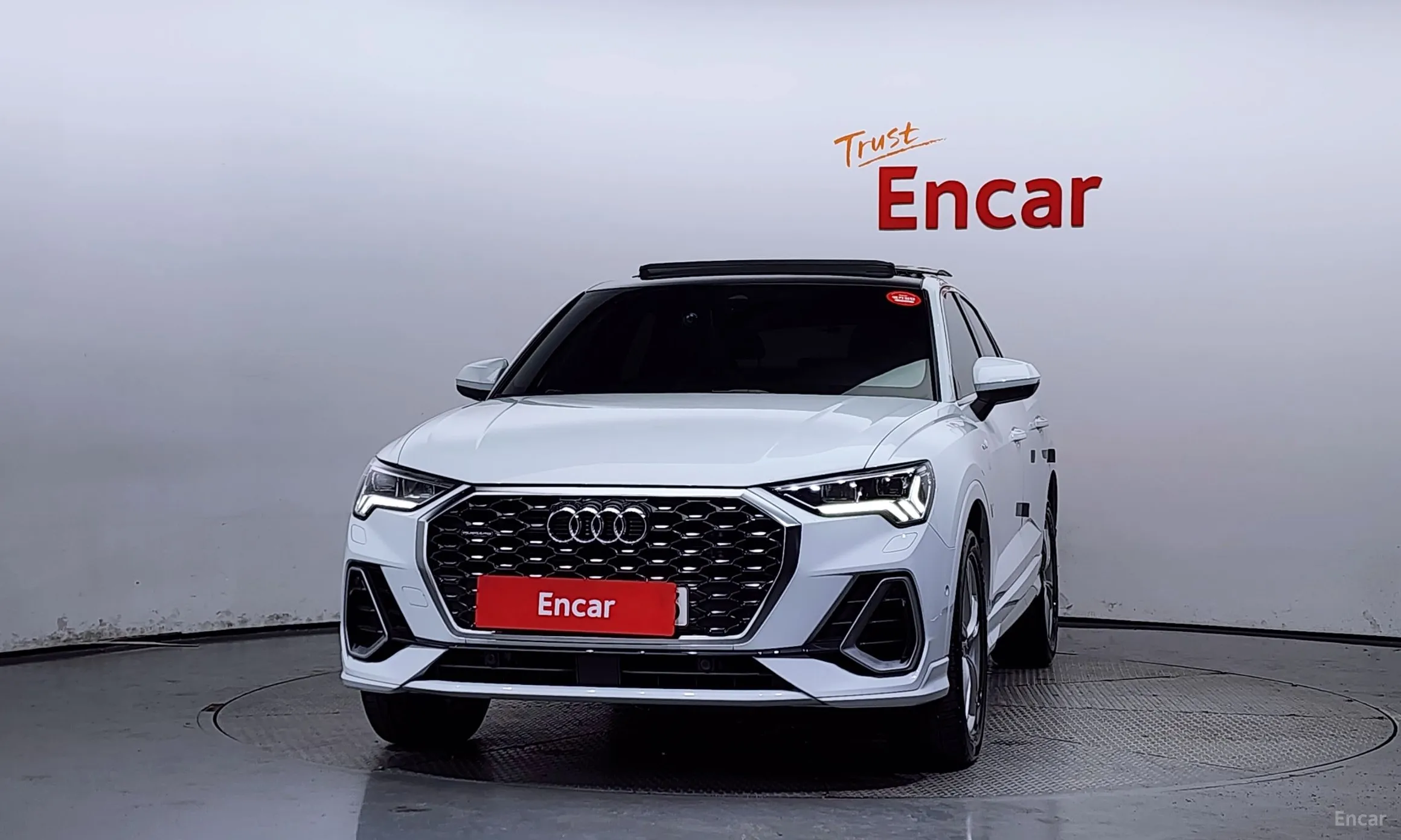 Audi Q3 (F3)