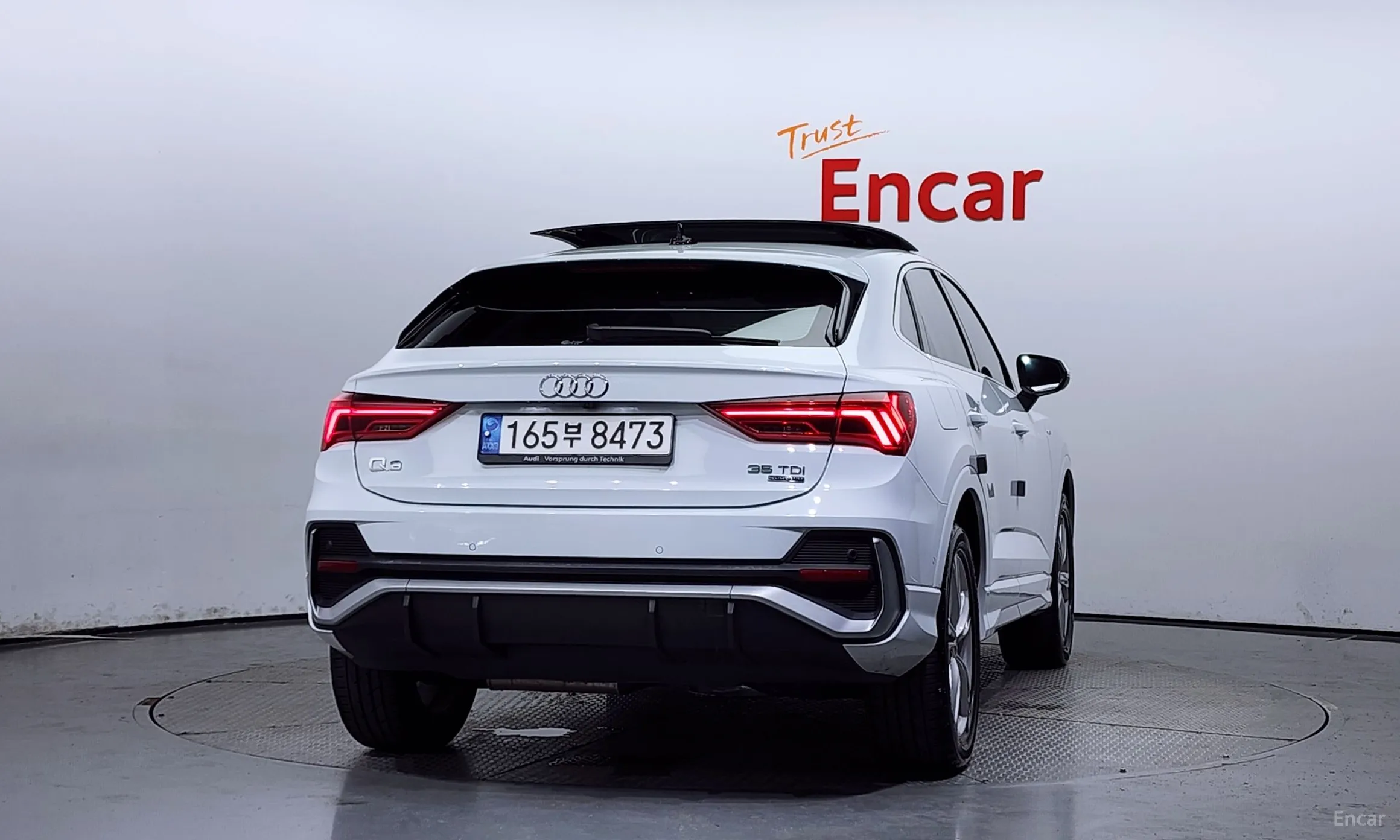Audi Q3 (F3) превью 3