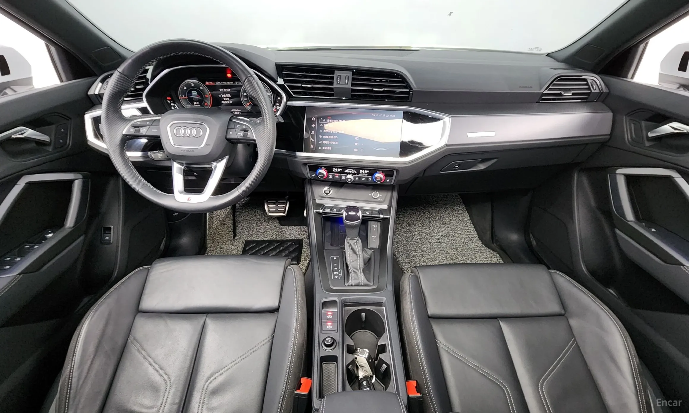 Audi Q3 (F3) превью 4