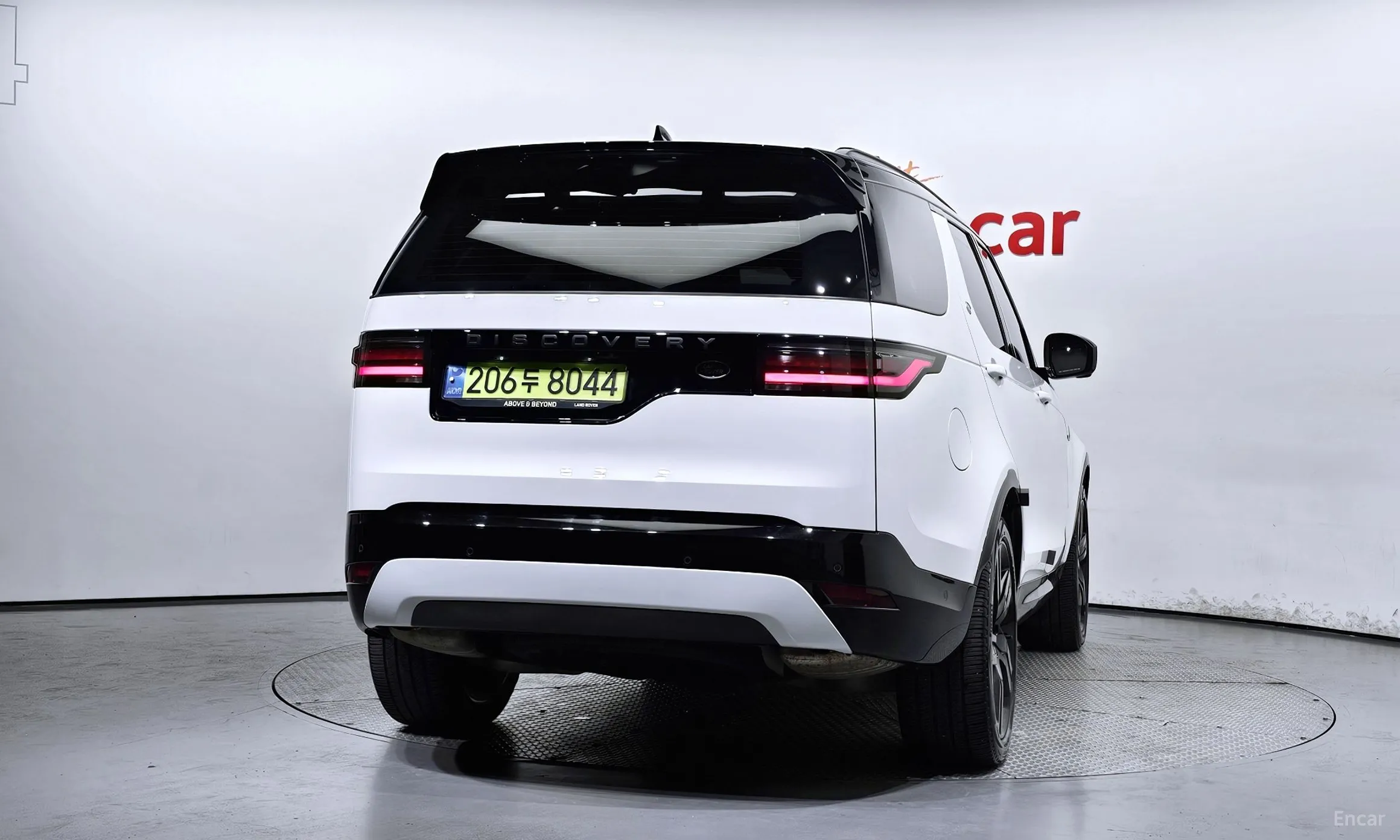 Land Rover Discovery 5 превью 3