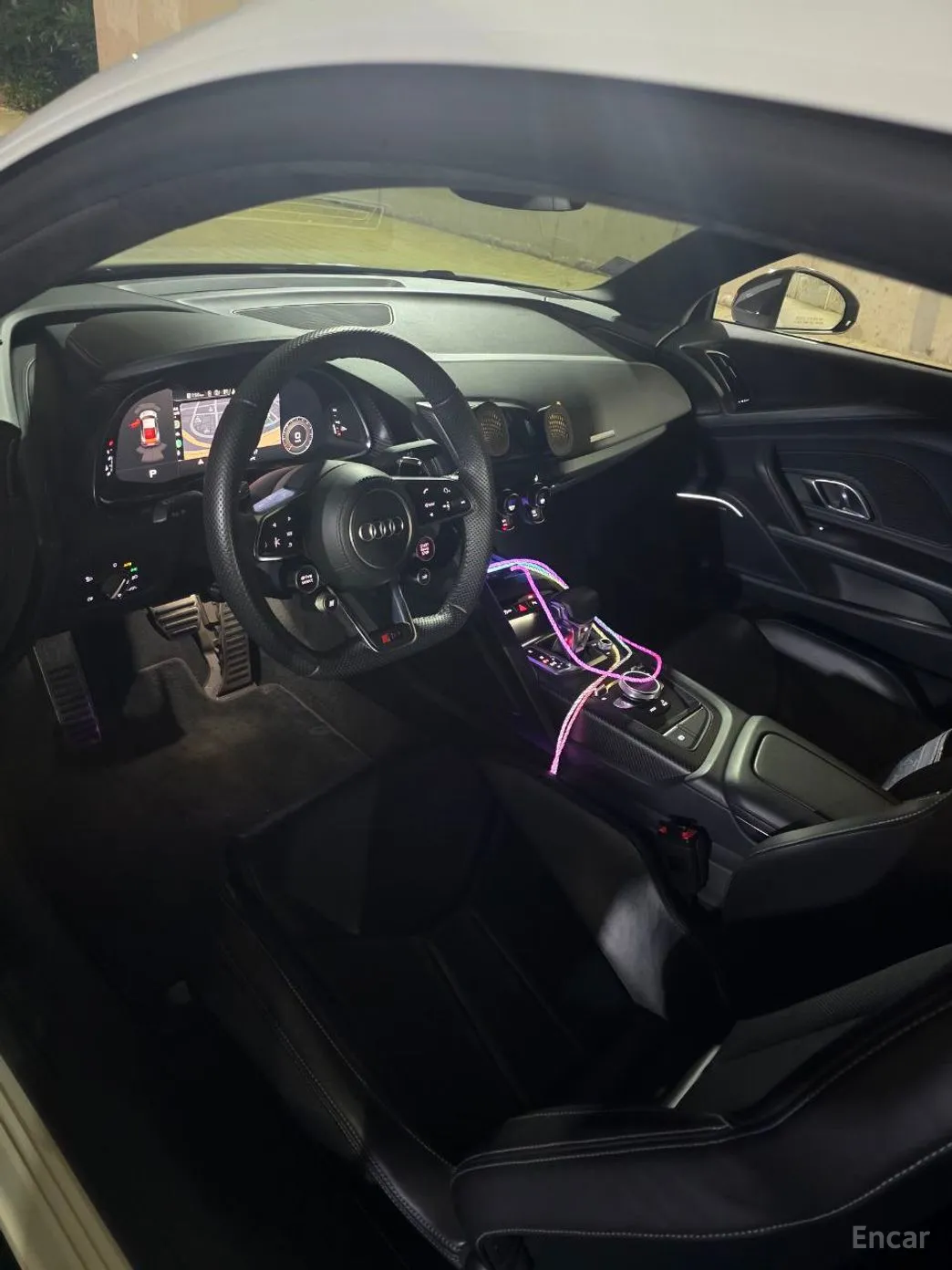 Audi R8 (4S) превью 4