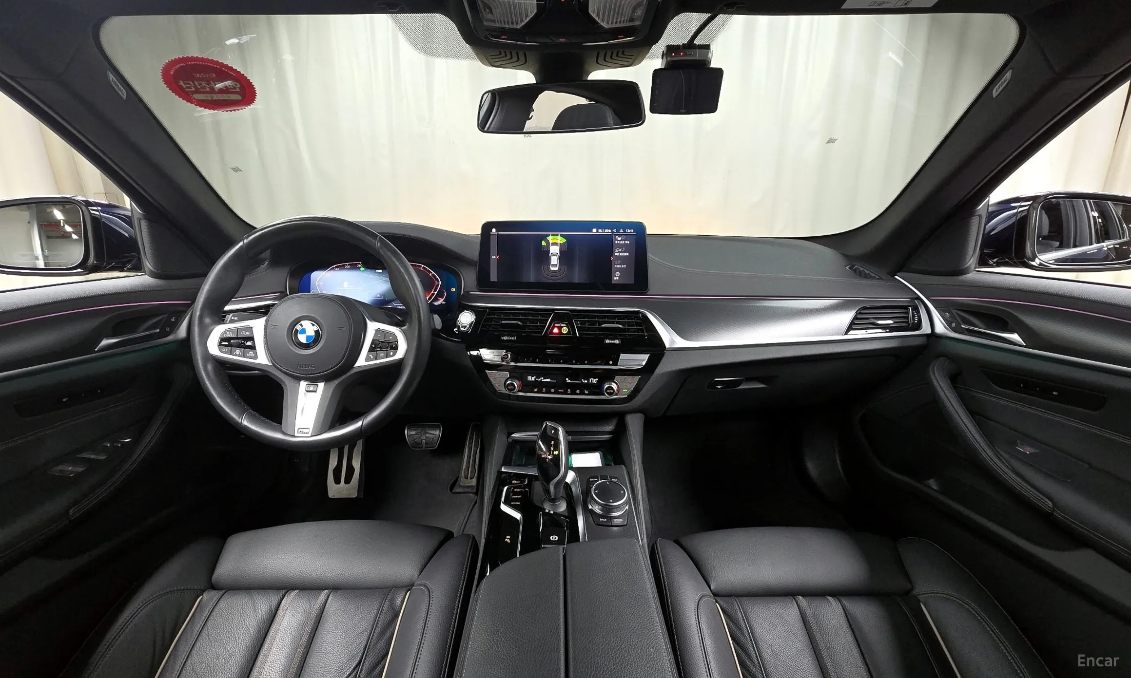 BMW 5 Series (G30) превью 4