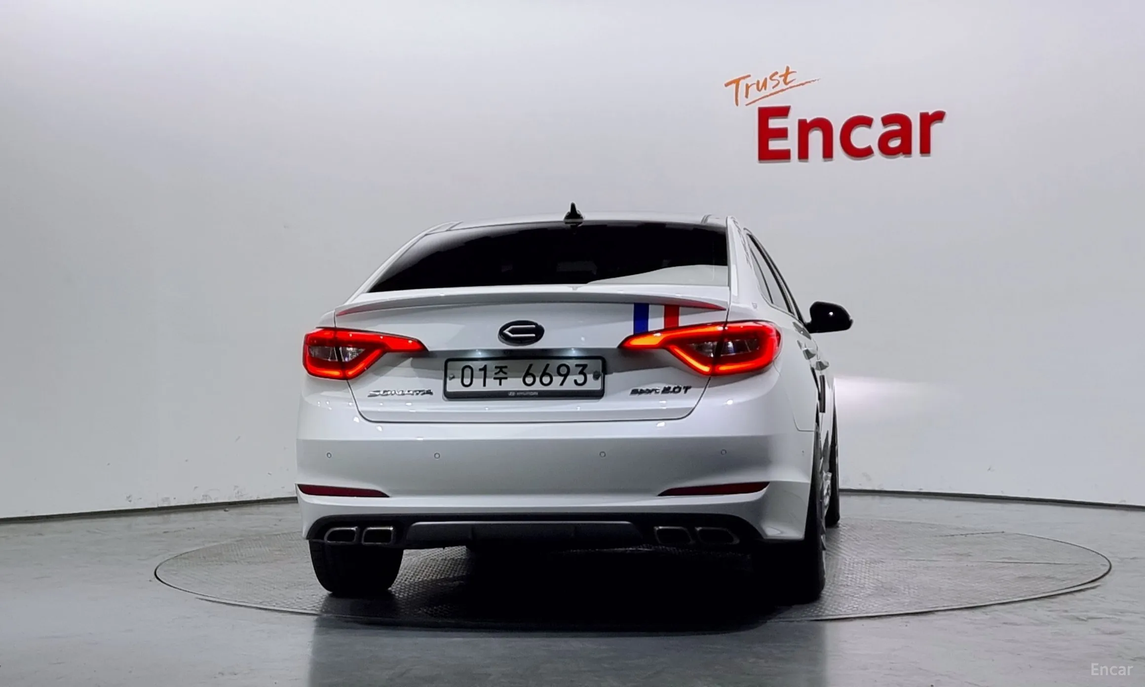Hyundai LF Sonata превью 3
