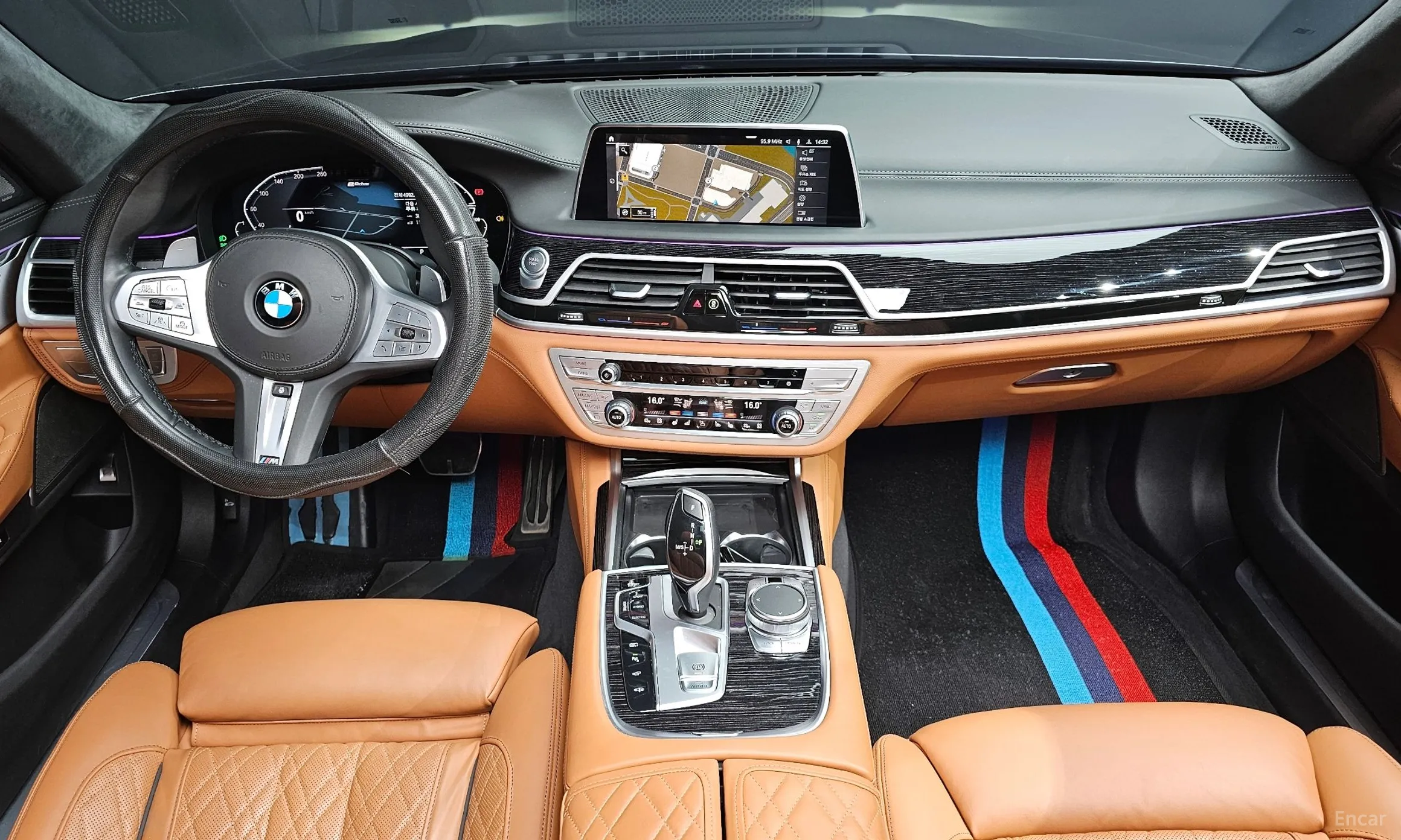 BMW 7 Series (G11) превью 4