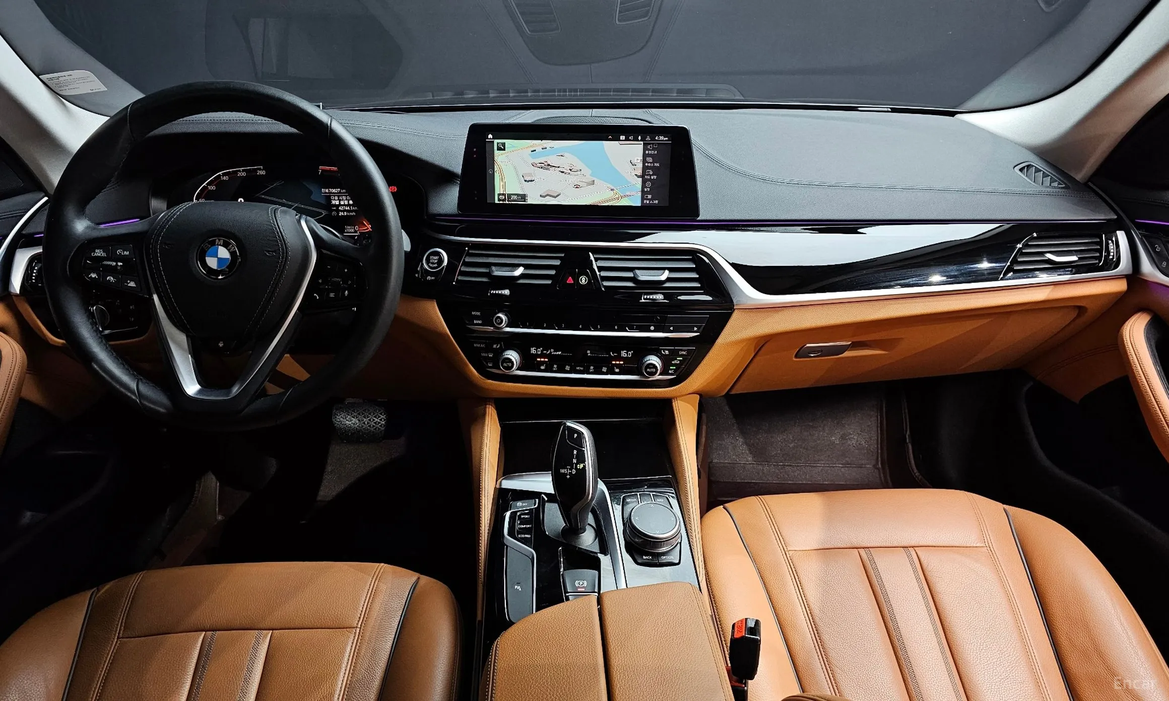 BMW 5 Series (G30) превью 4