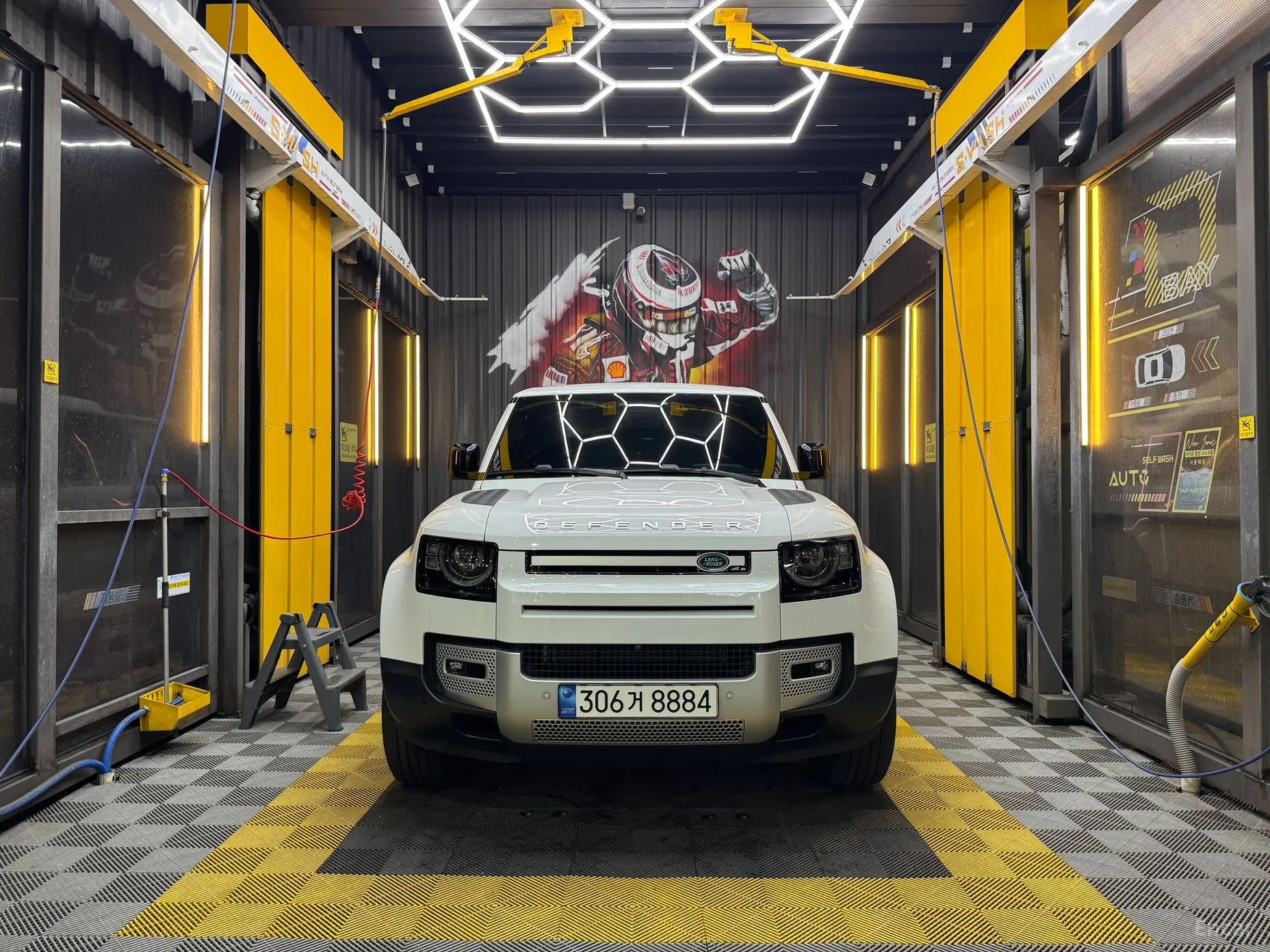 Land Rover Defender (L663)