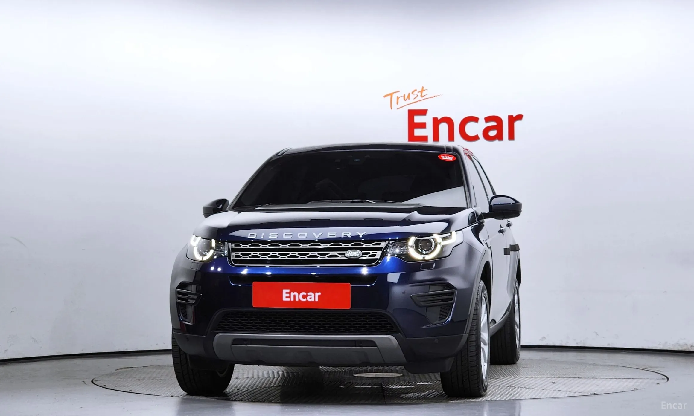 Land Rover Discovery Sports превью 2