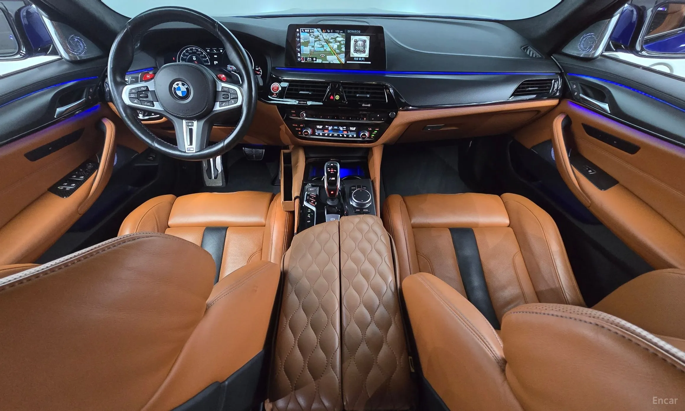 BMW M5 (F90) превью 4