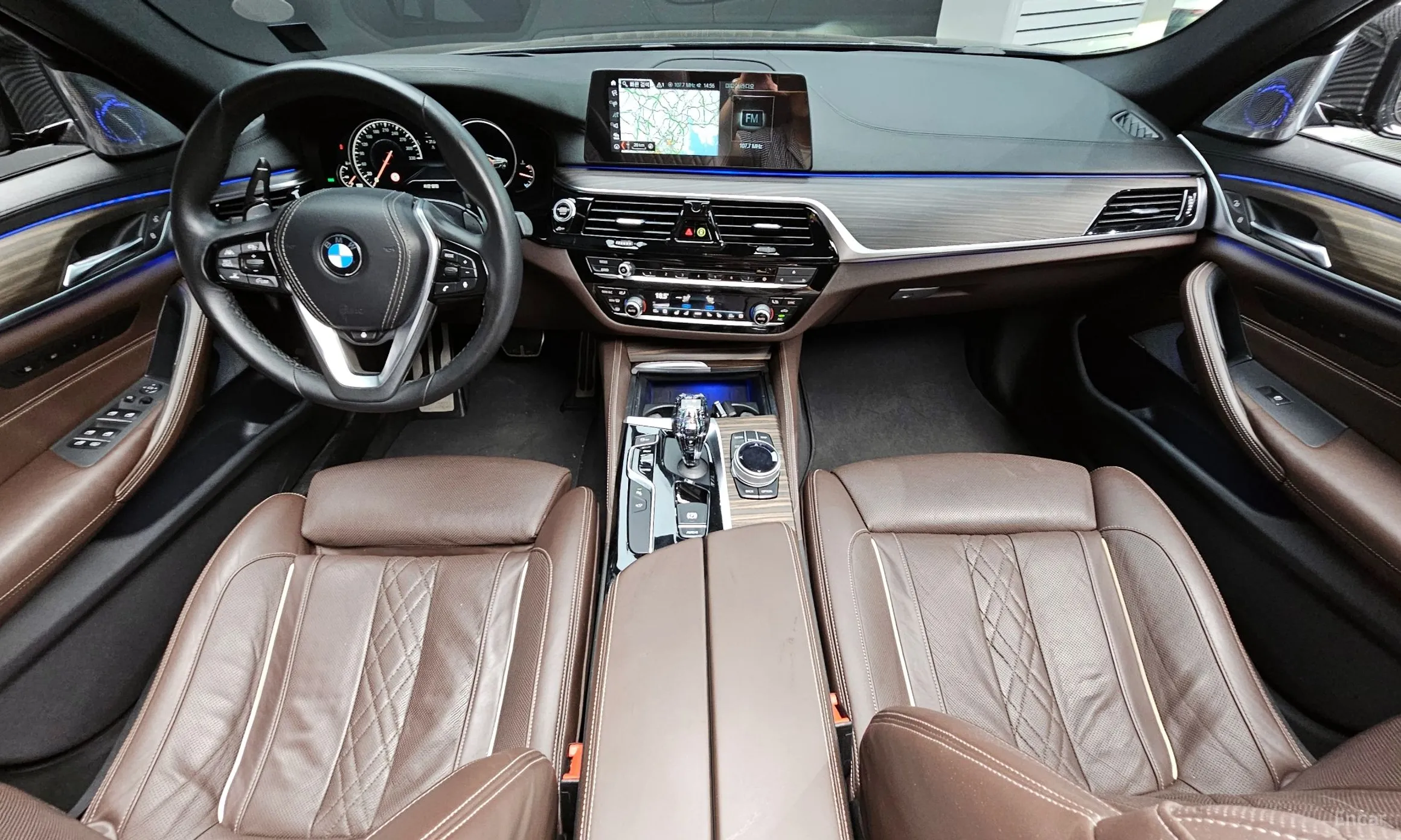 BMW 5 Series (G30) превью 4