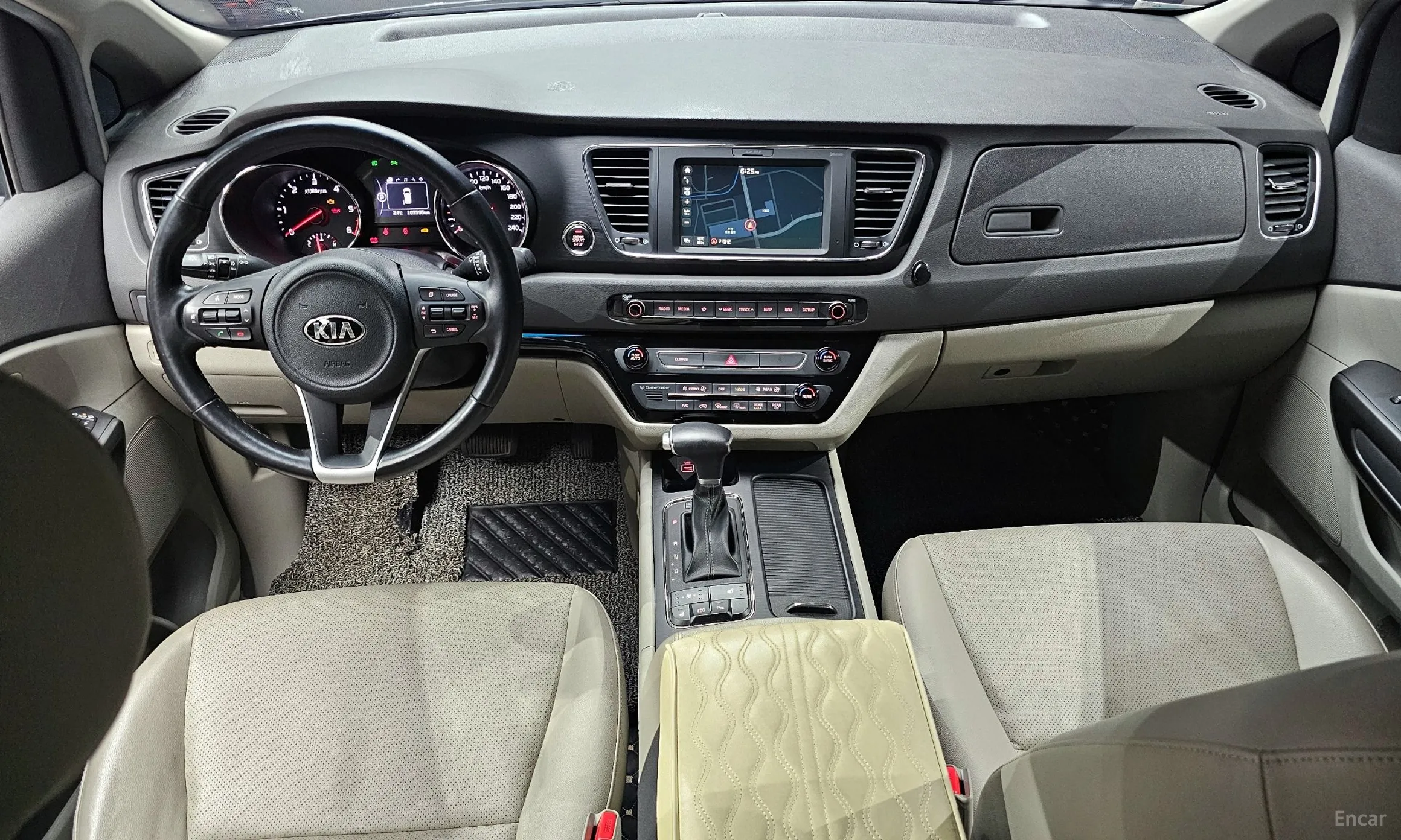 Kia Carnival превью 4