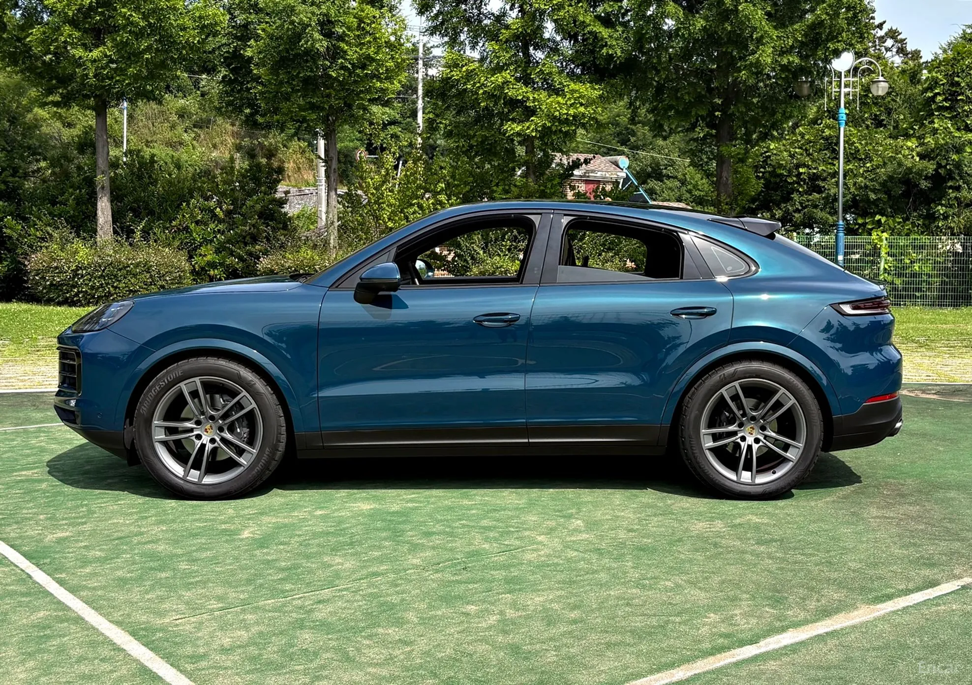 Porsche Cayenne (PO536) превью 4