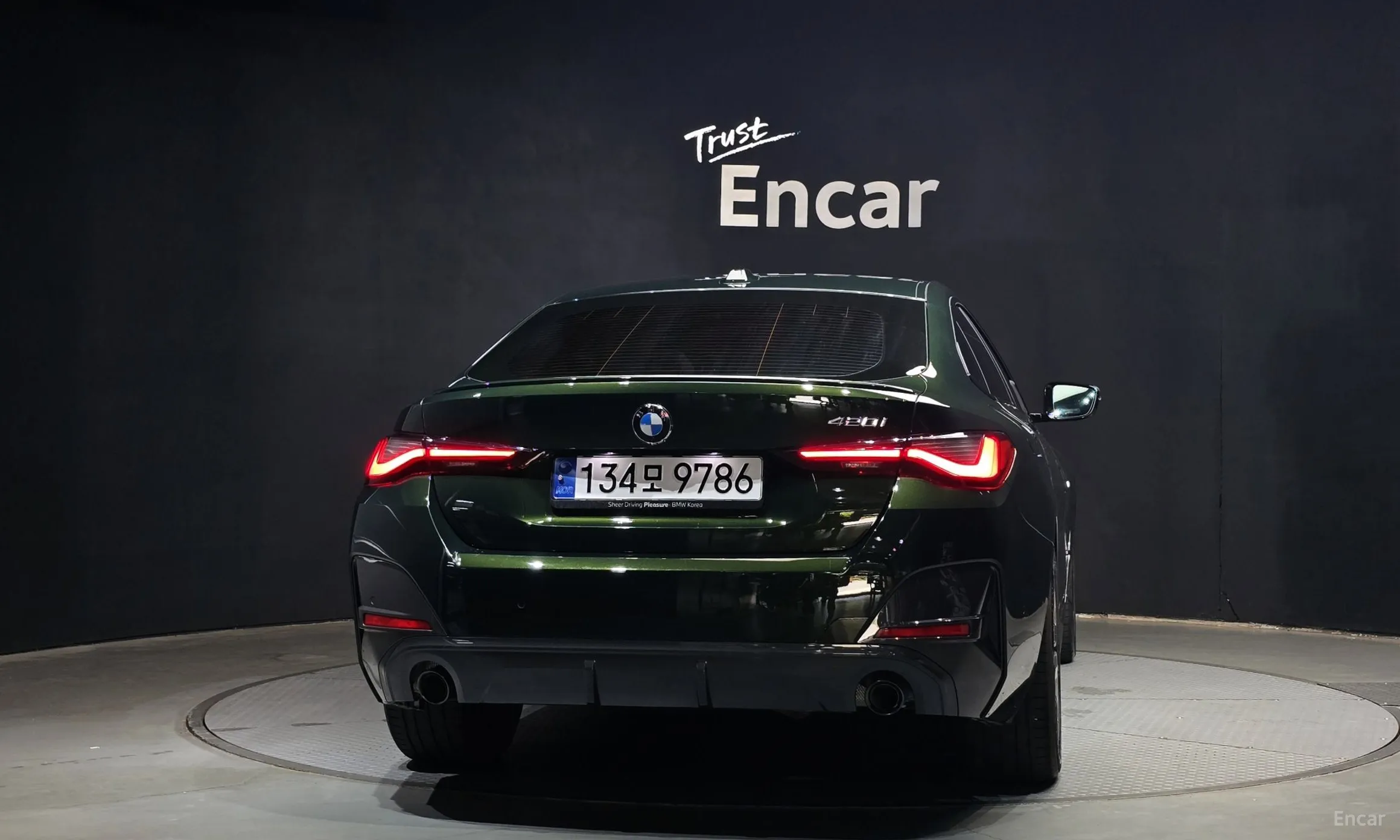 BMW Series 4 (G22) превью 3