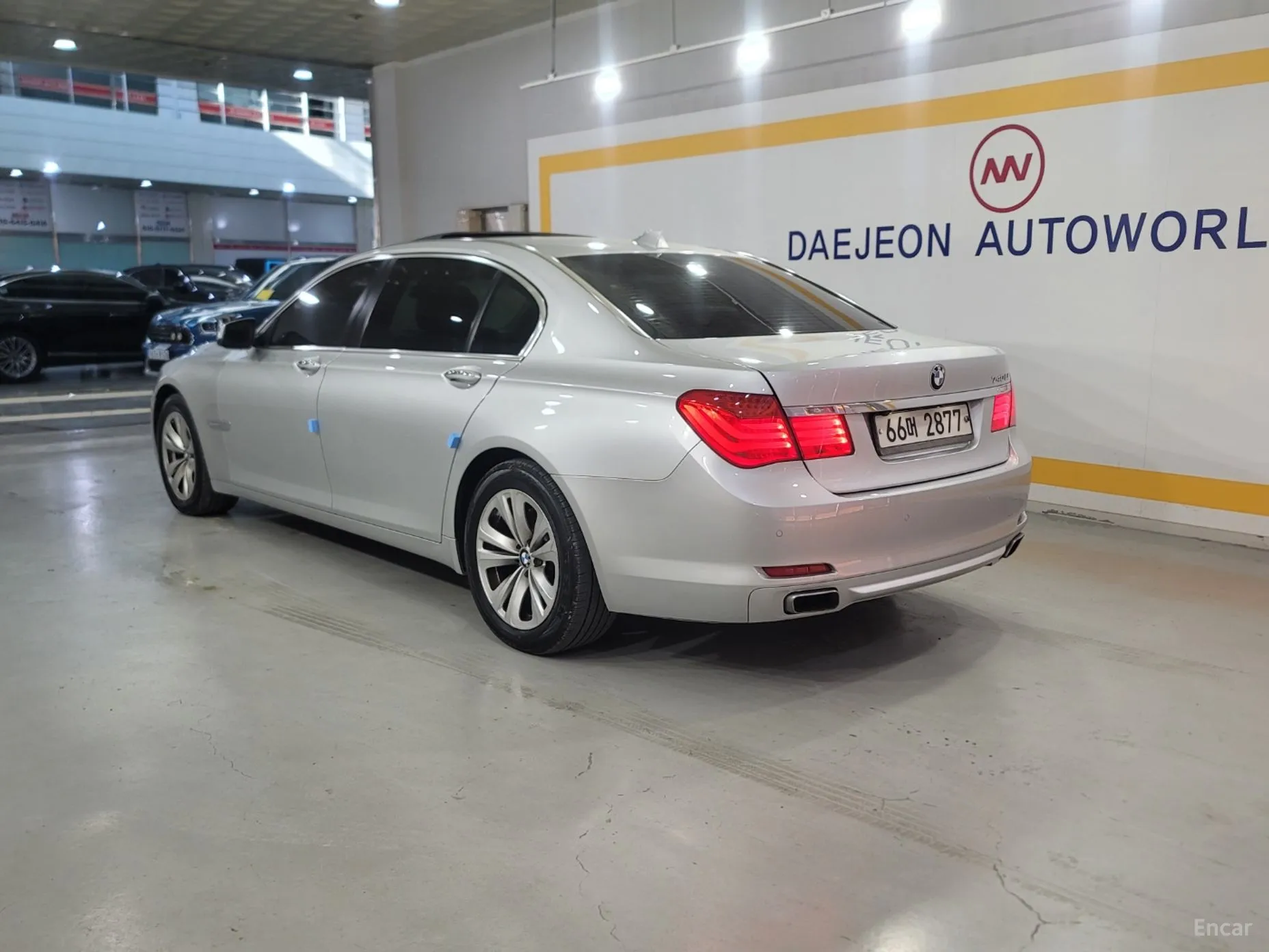 BMW 7 Series (F01) превью 2