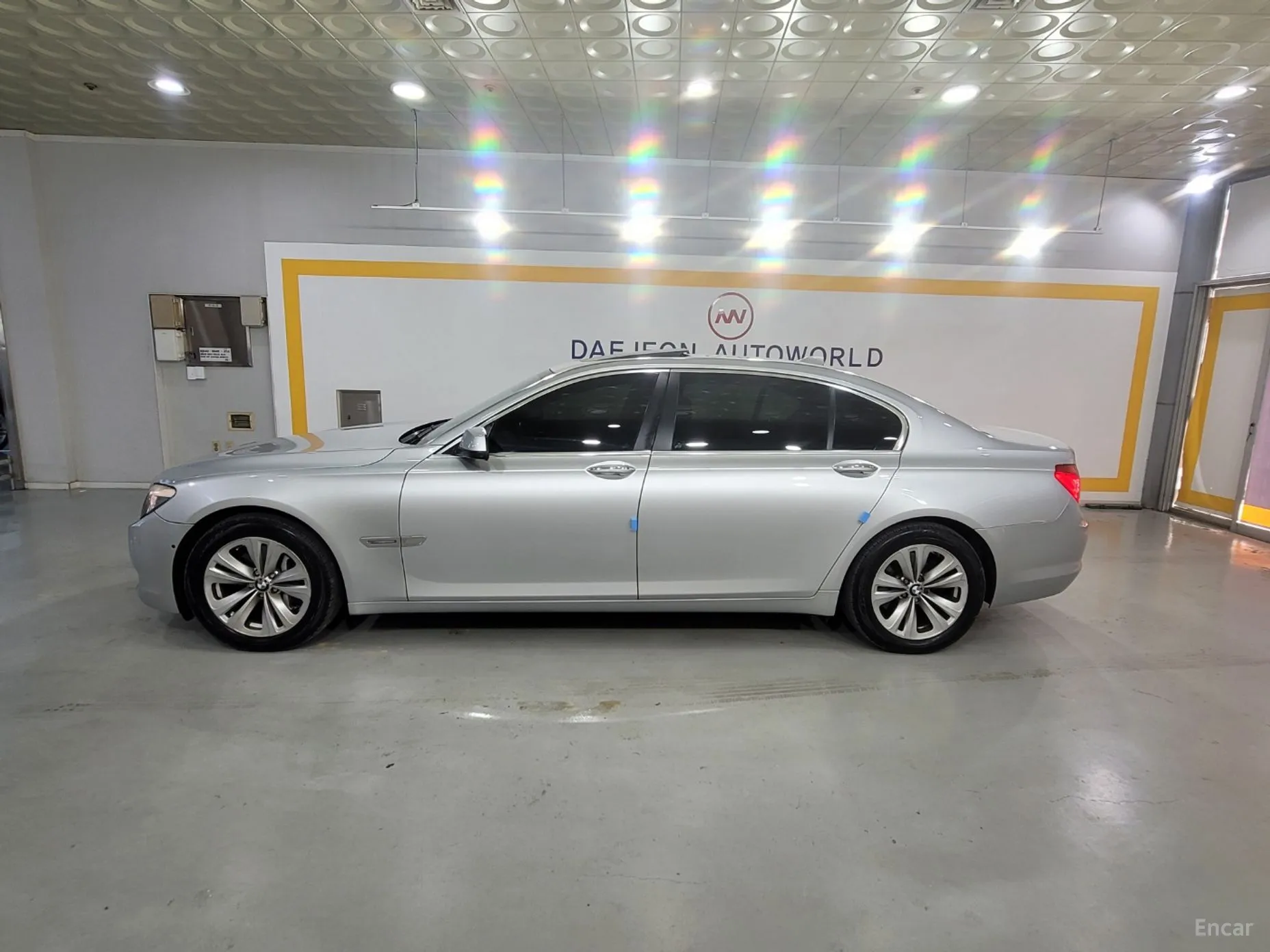 BMW 7 Series (F01) превью 3