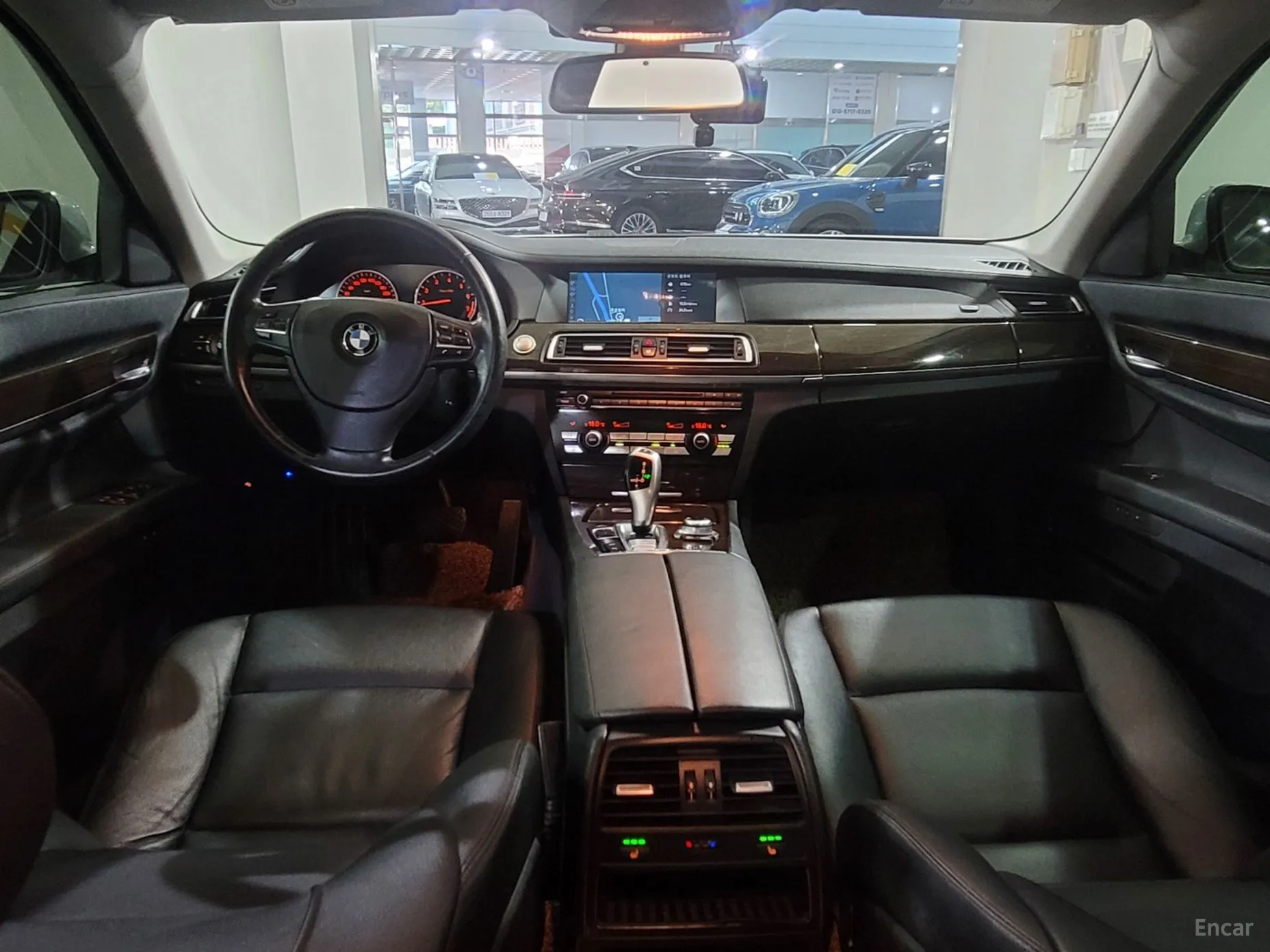 BMW 7 Series (F01) превью 4