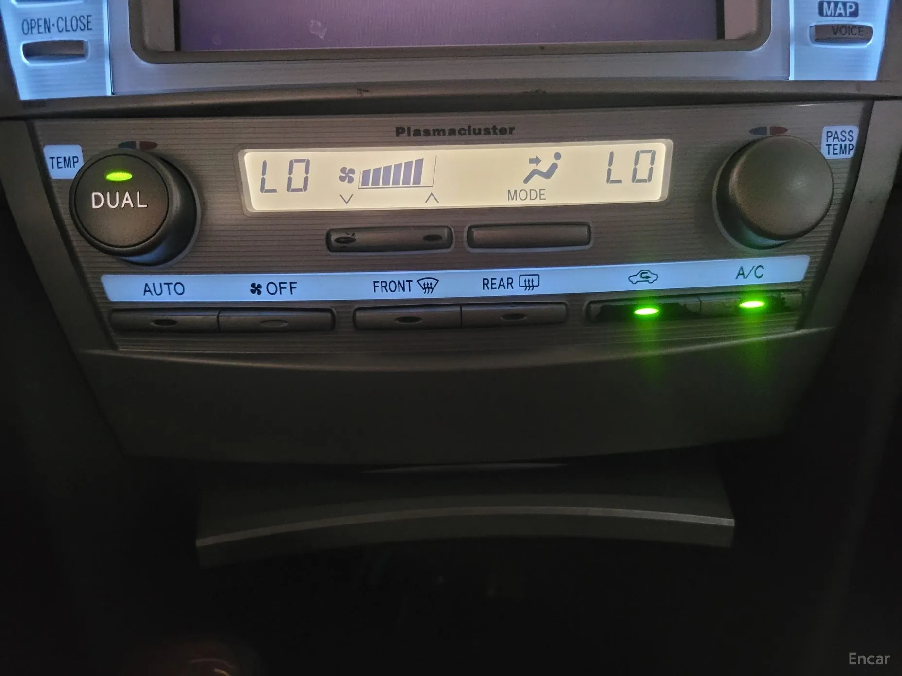 Toyota Camry превью 18