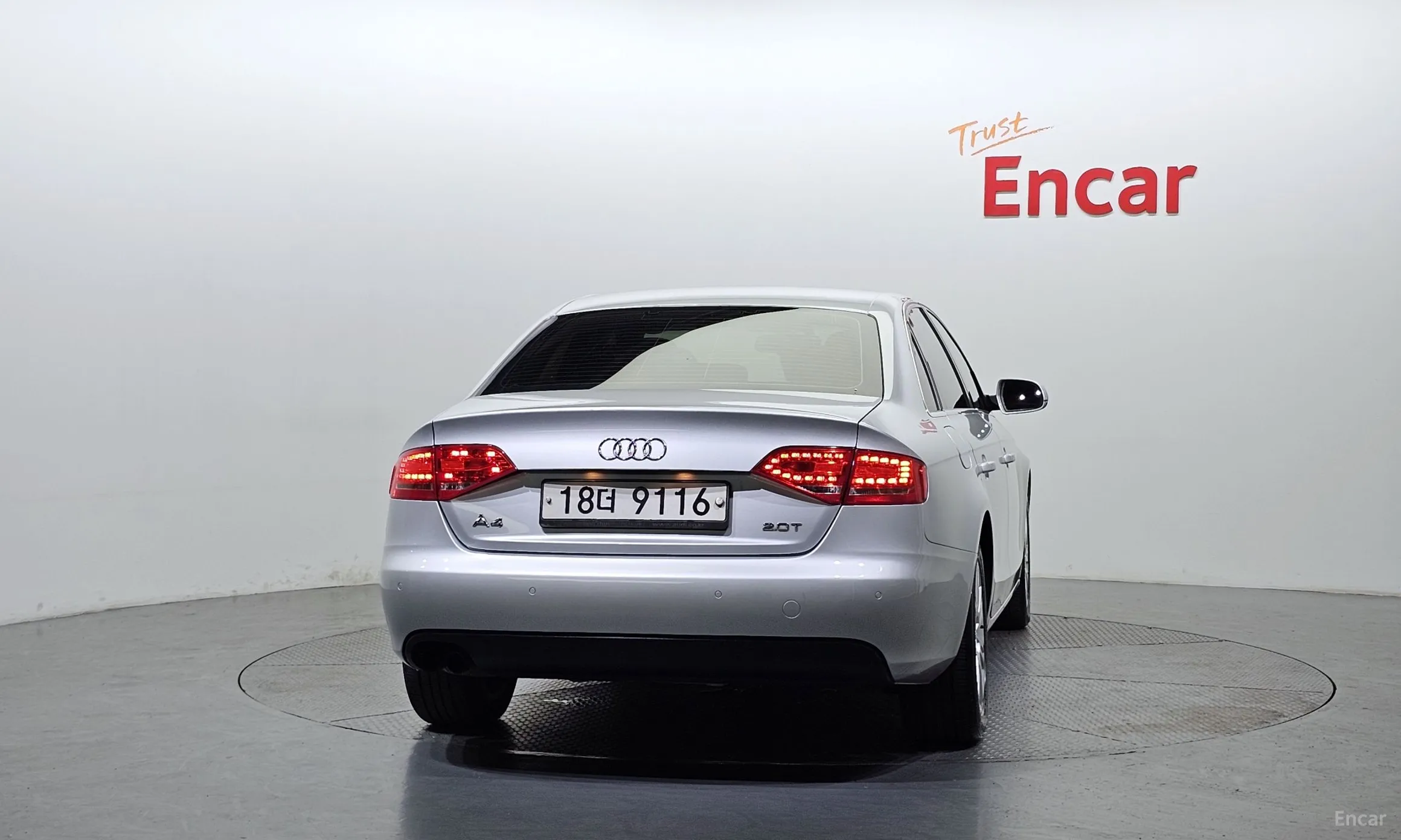 Audi New A4 превью 3