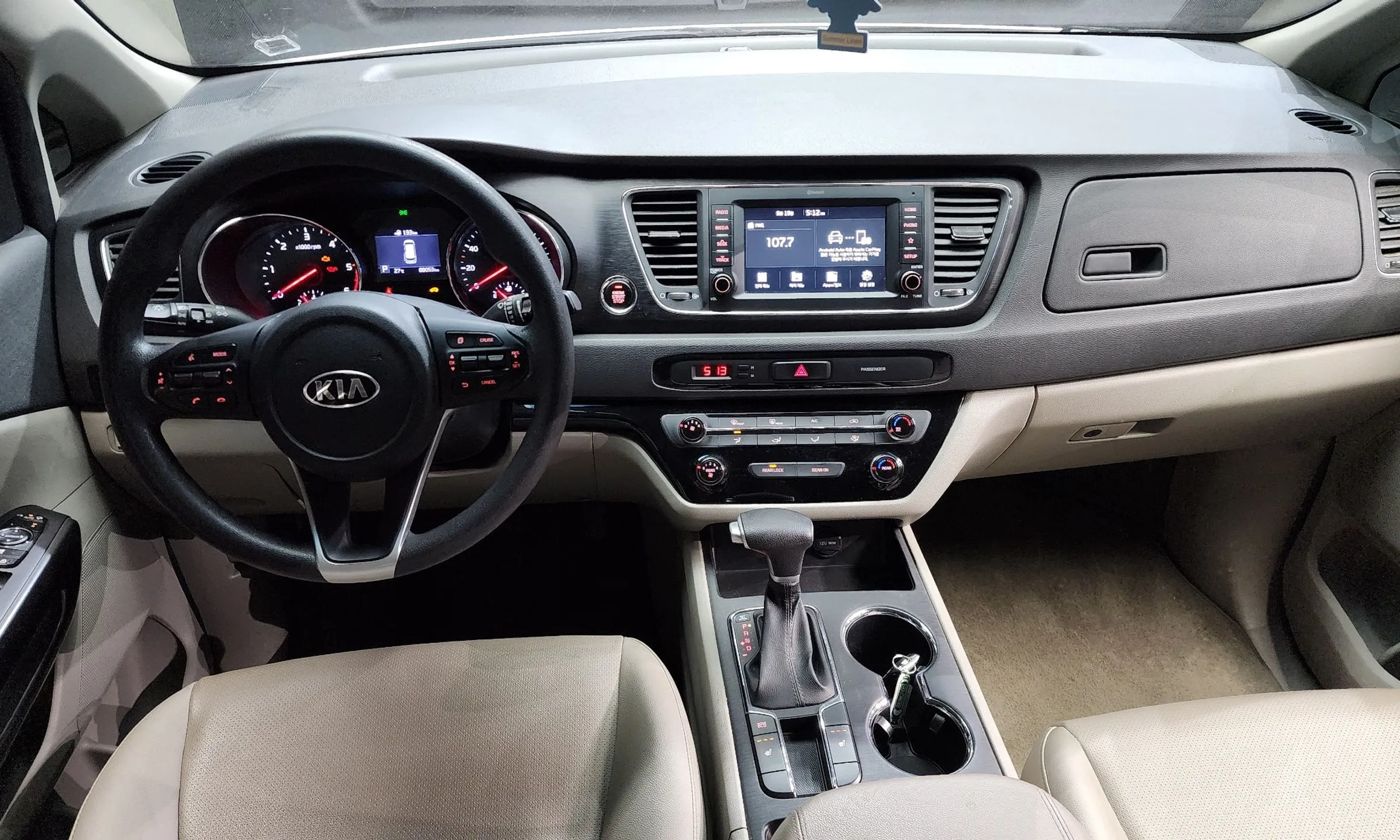 Kia Carnival превью 4