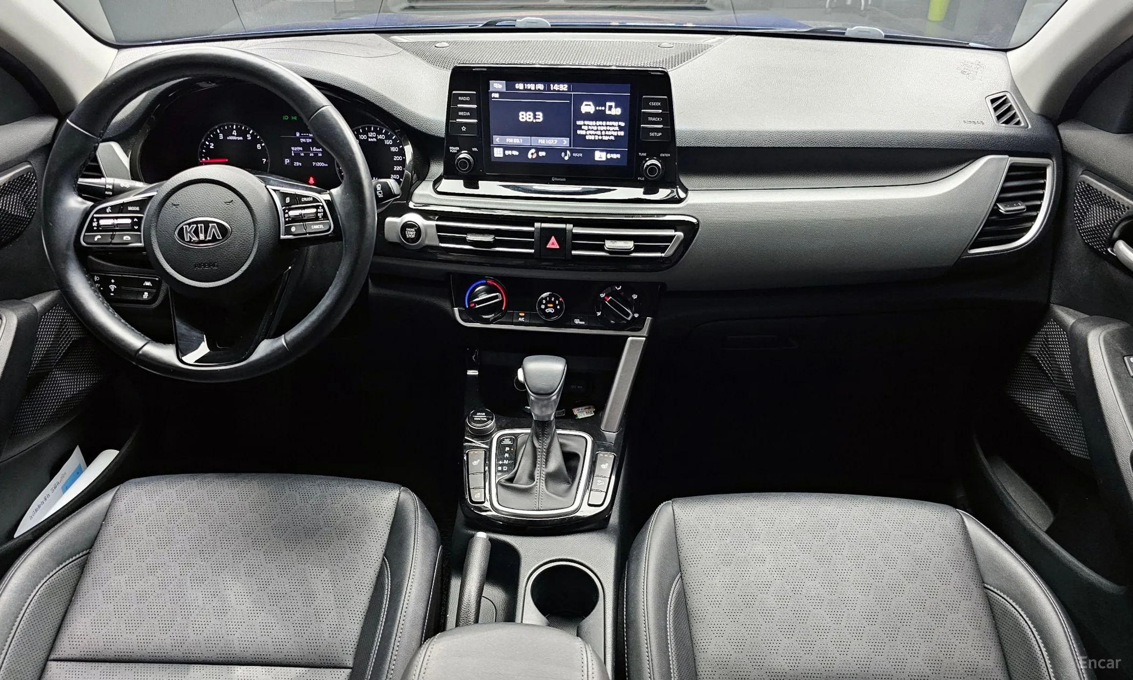 Kia Seltos превью 4