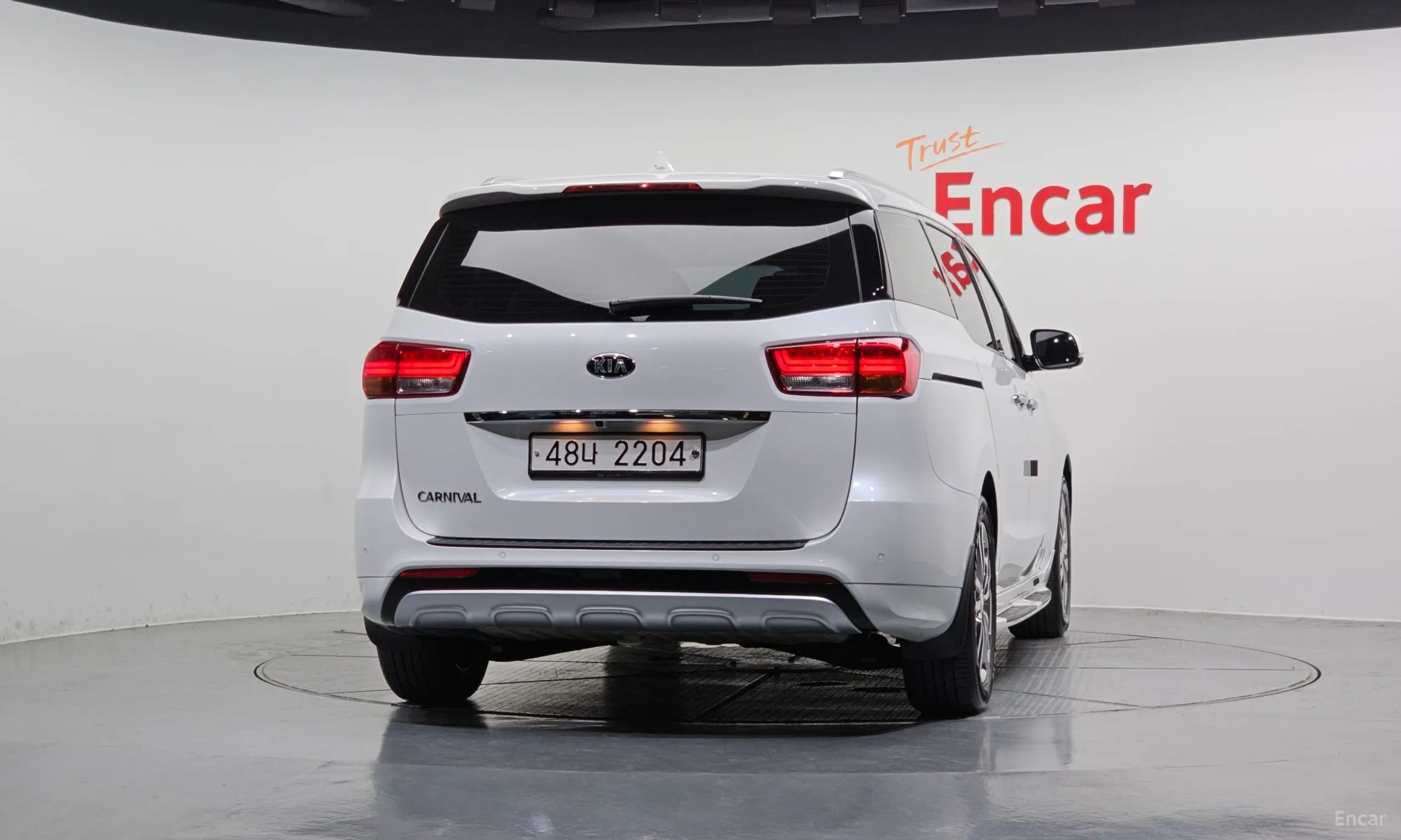 Kia Carnival превью 3