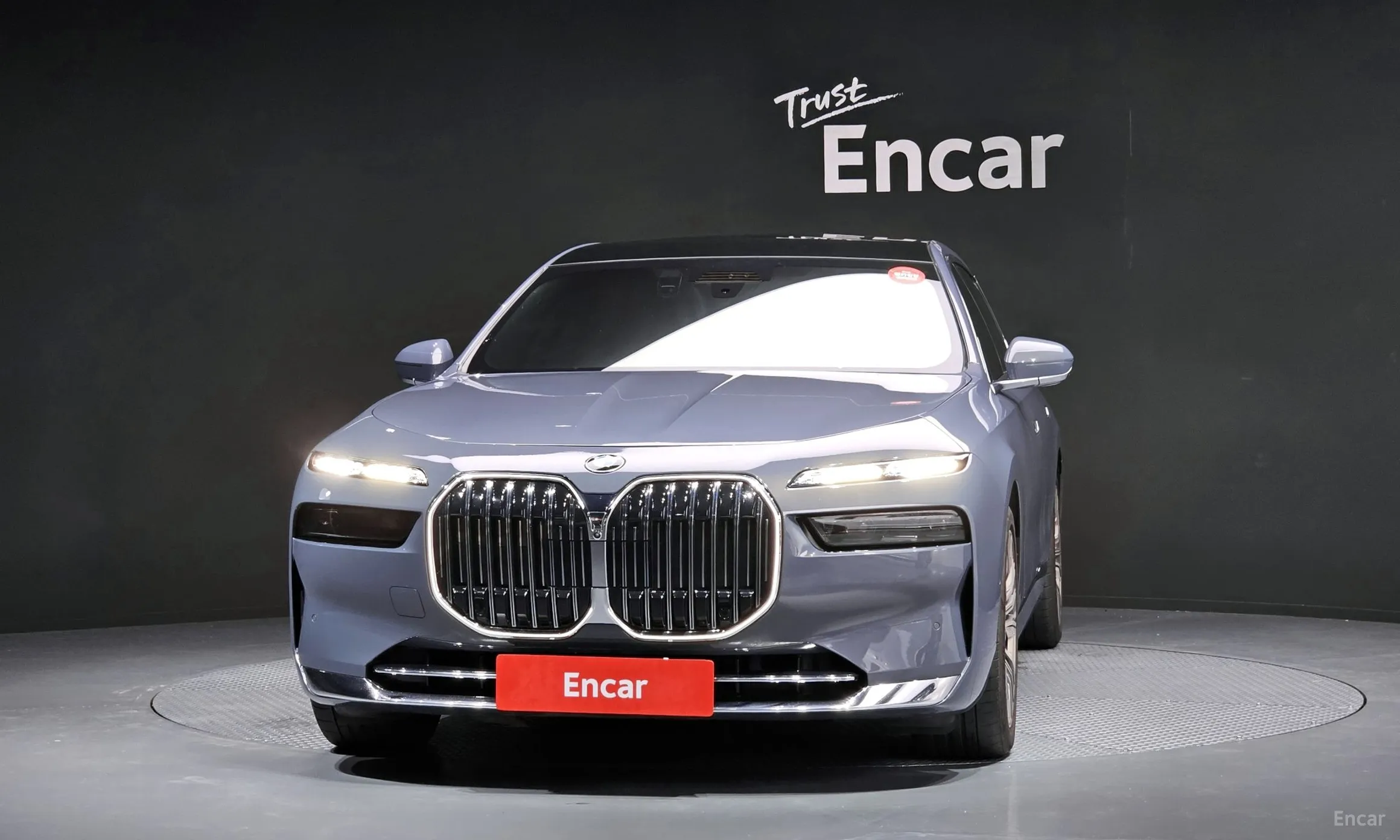 BMW 7 Series (G70) превью 2