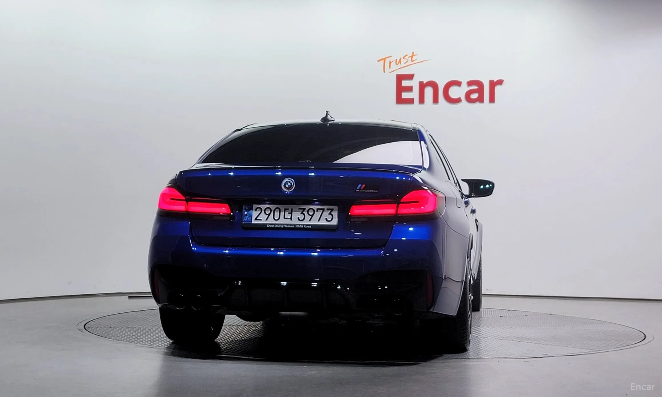 BMW M5 (F90) превью 3