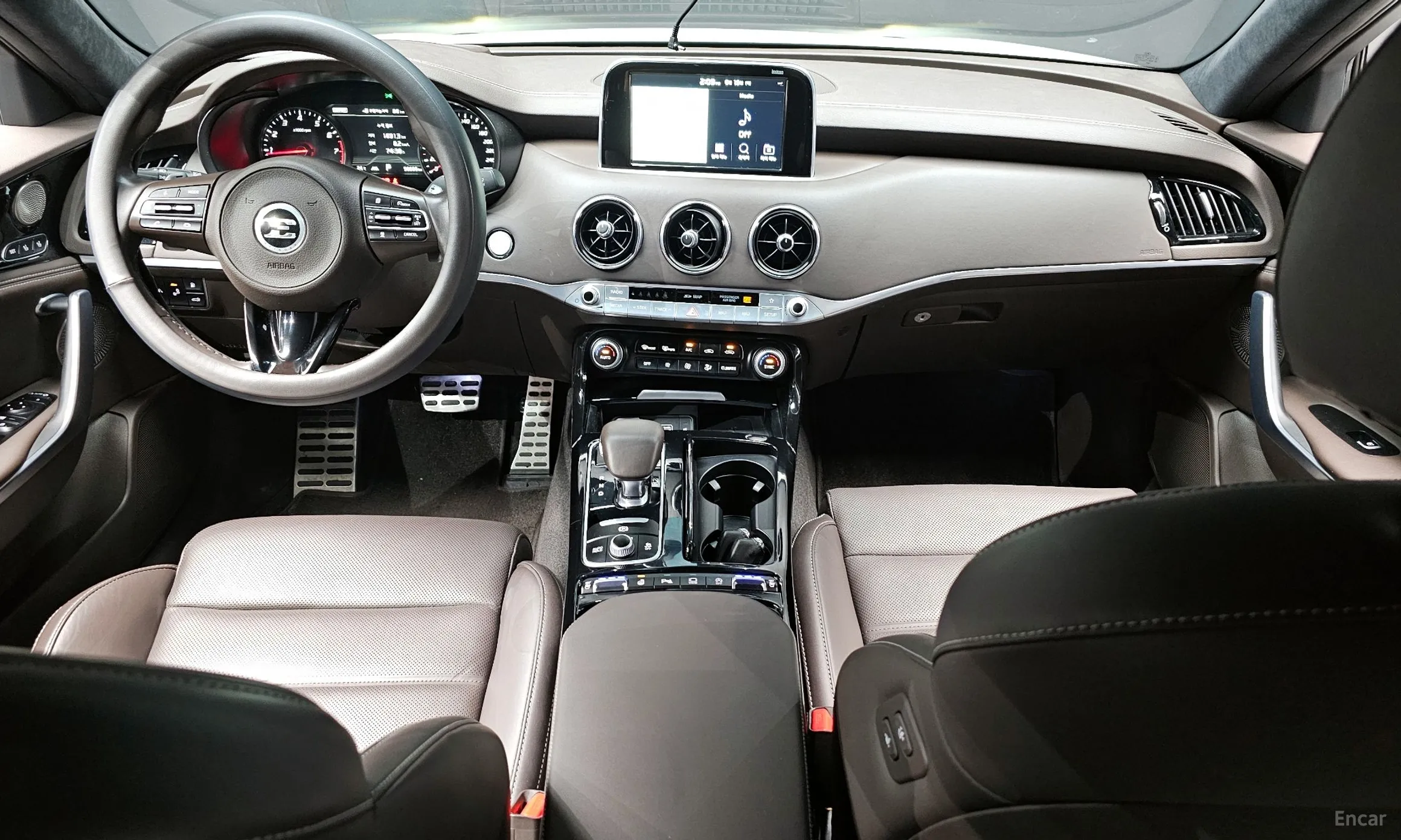 Kia Stinger превью 4