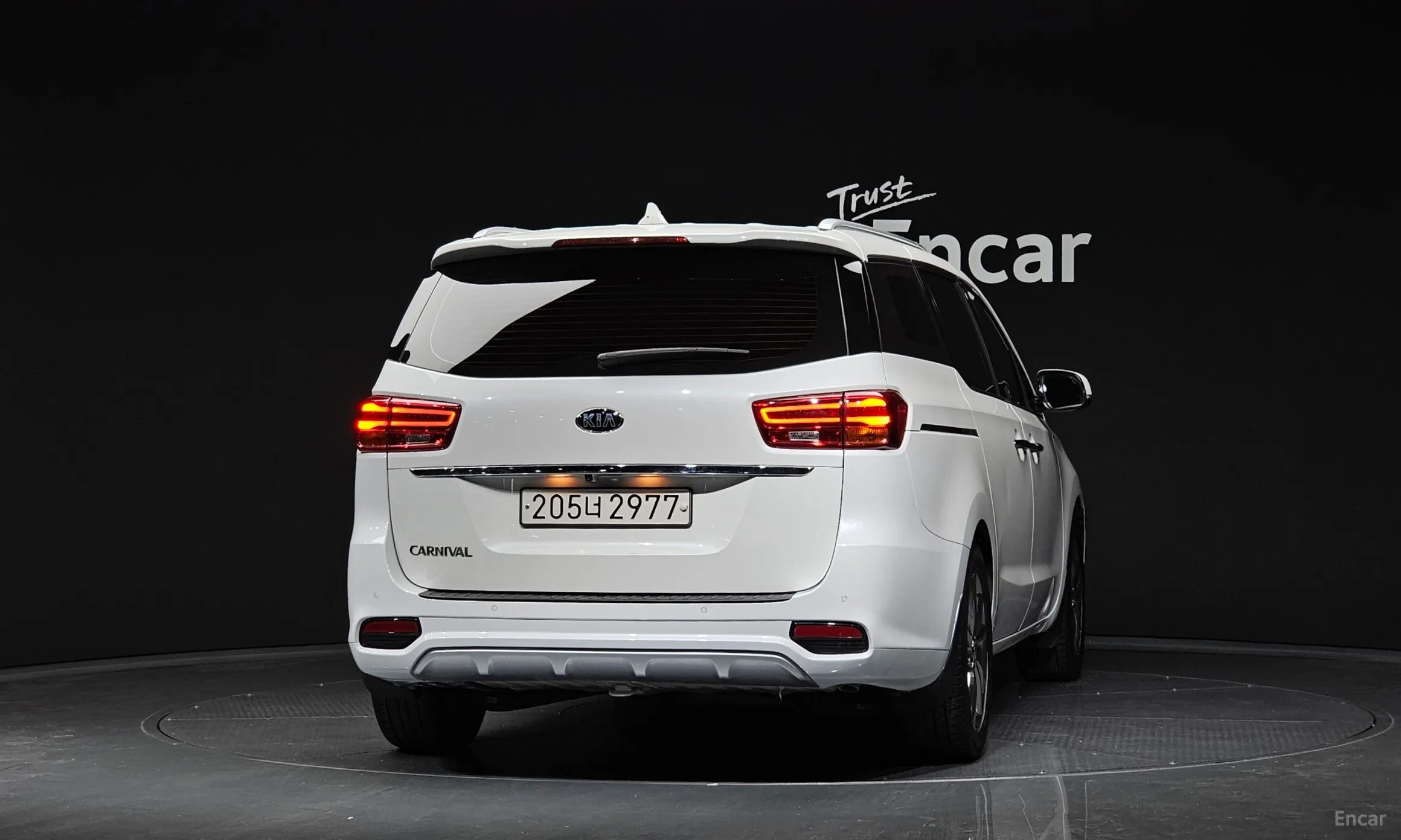 Kia Carnival превью 3