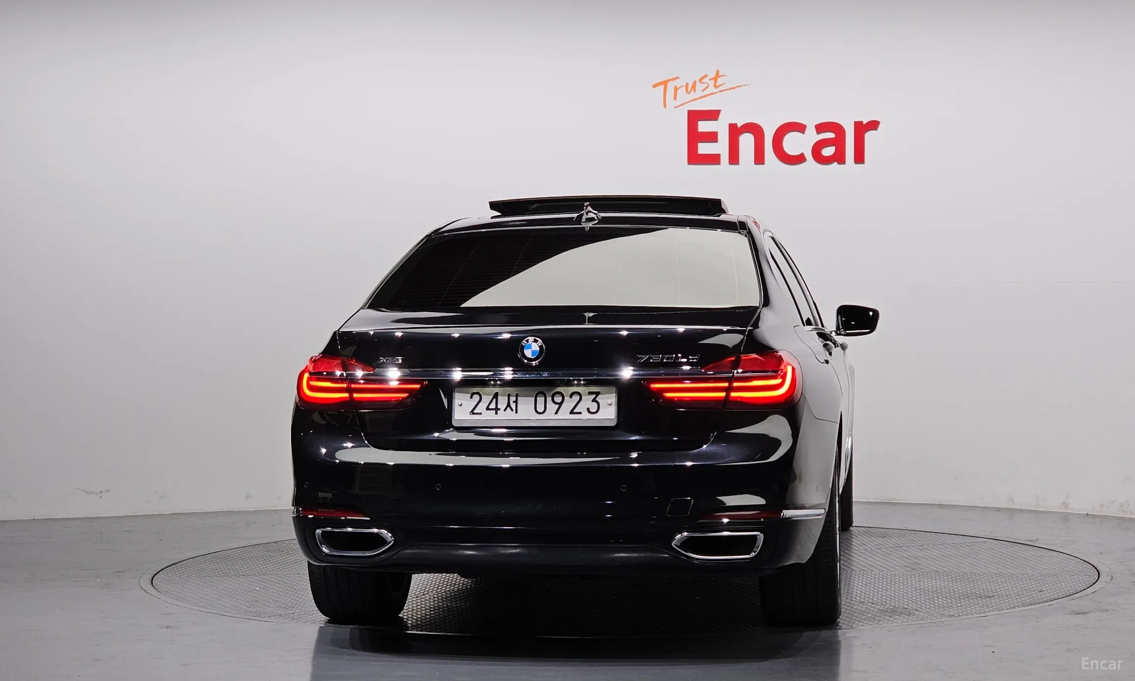 BMW 7 Series (G11) превью 3