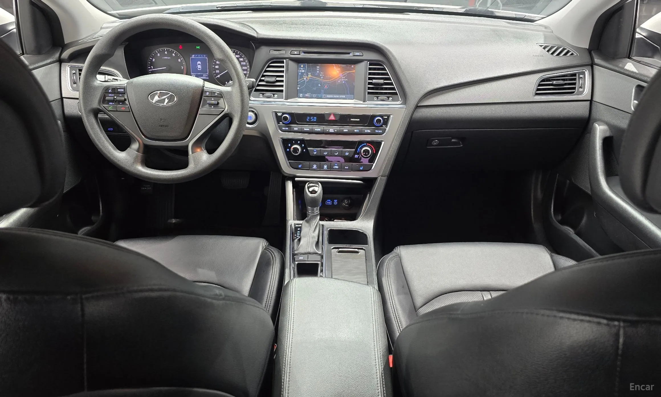 Hyundai LF Sonata превью 4