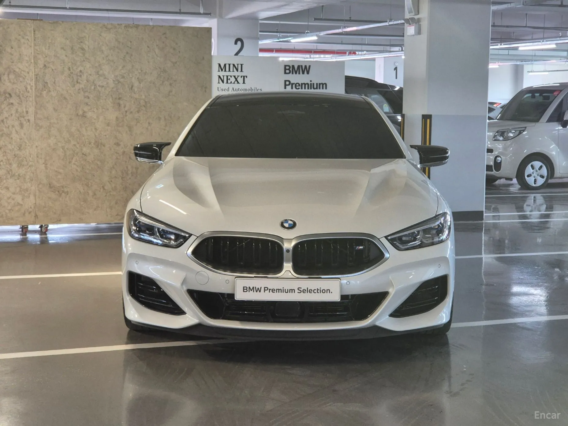 BMW 8-series (G15)