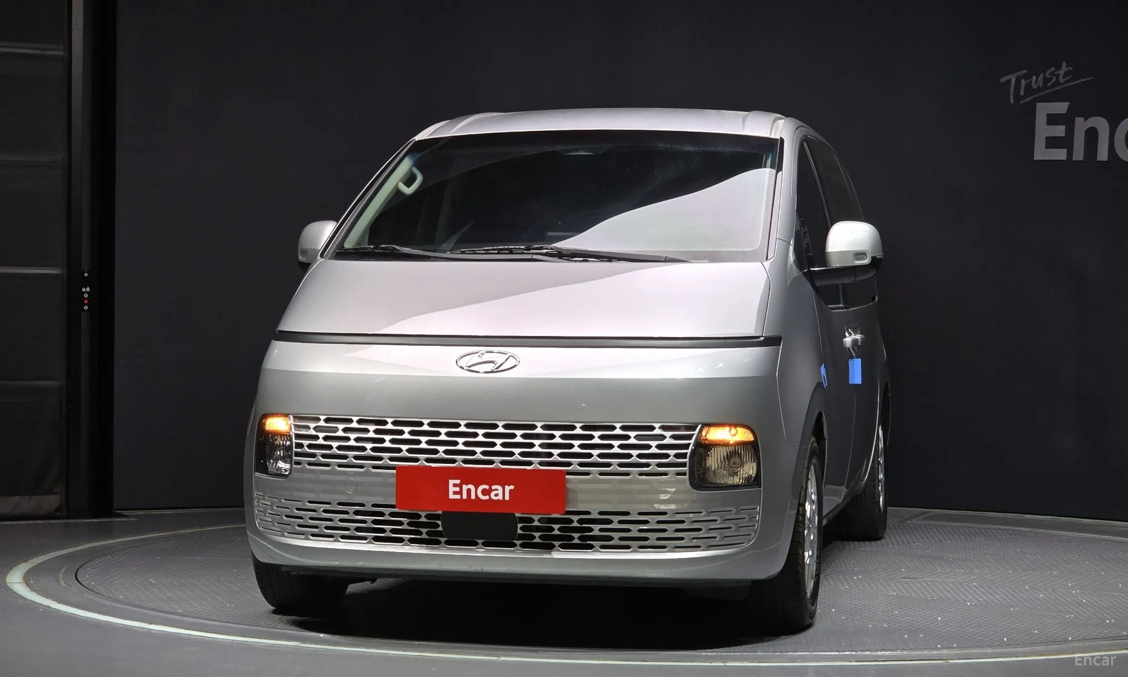 Hyundai Staria превью 2