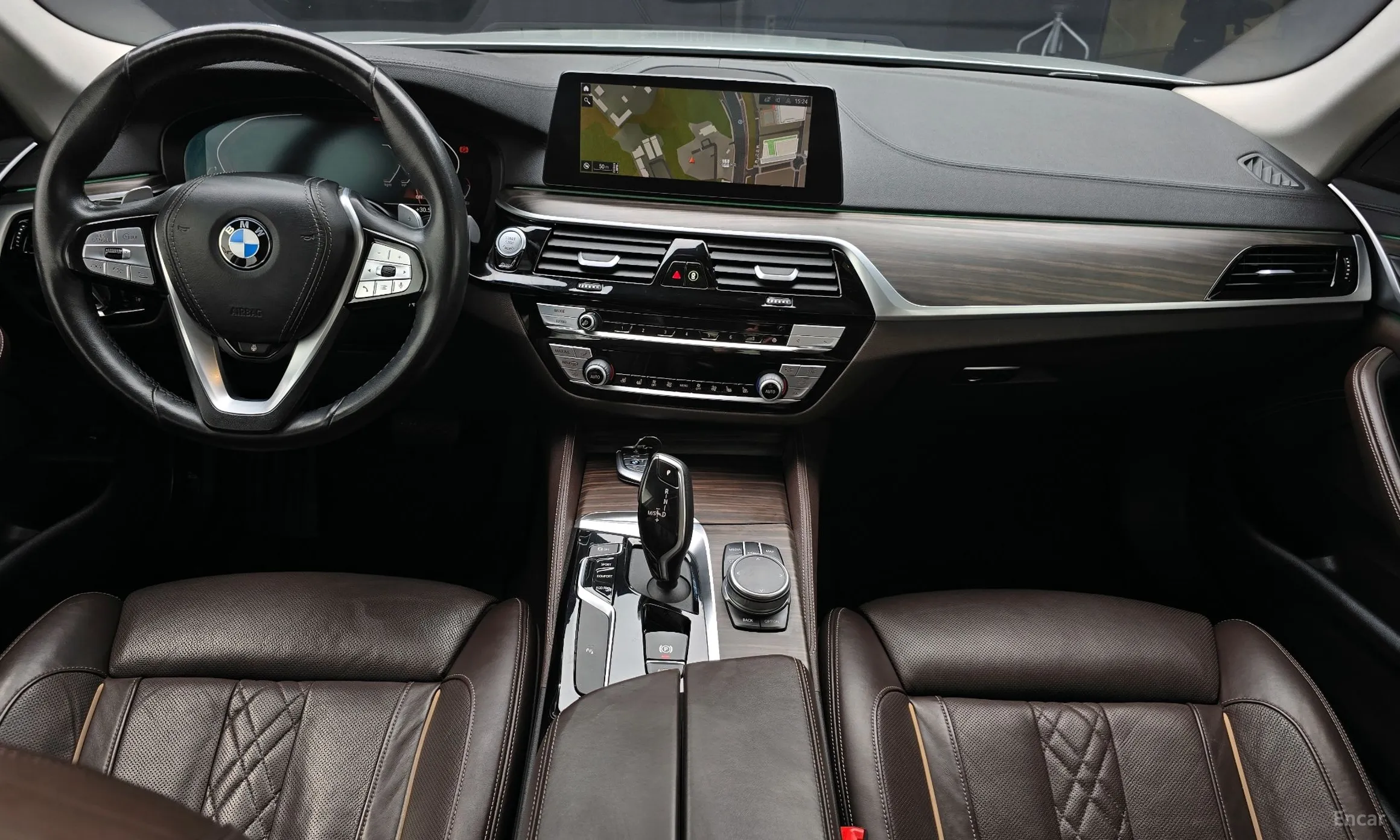 BMW 5 Series (G30) превью 4