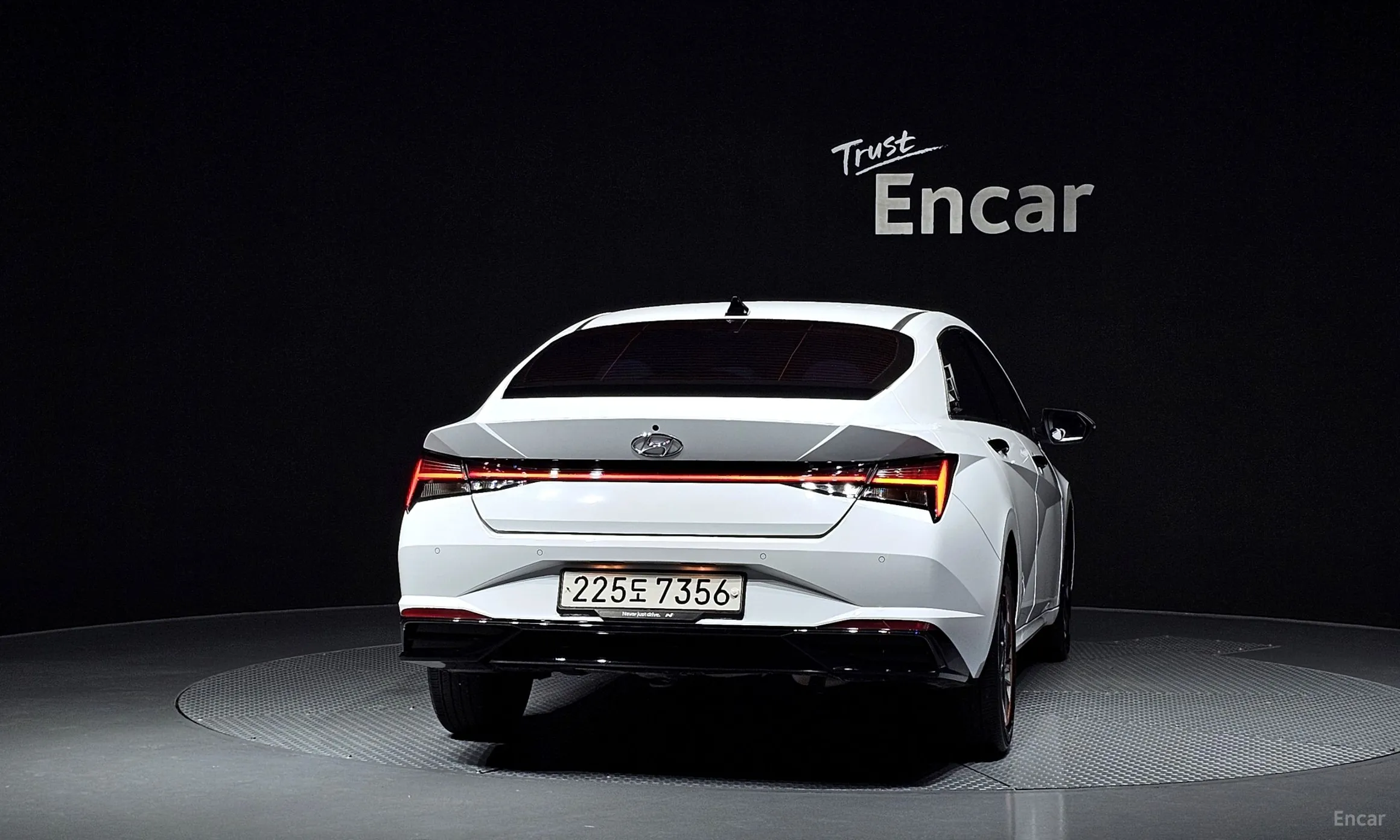 Hyundai Avante (CN7) превью 3