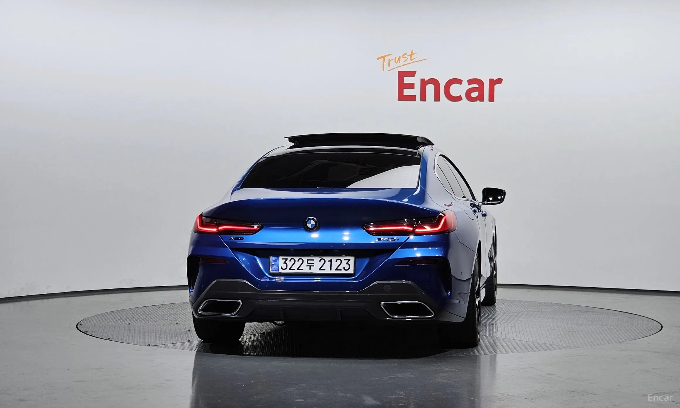 BMW 8-series (G15) превью 3
